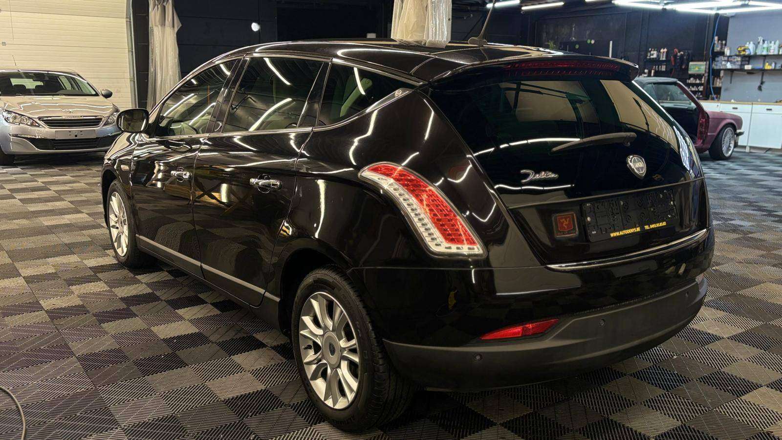 Lancia Delta 1.6D | 155.200 KM. | BJ. 2011 | NAVI | AIRCO