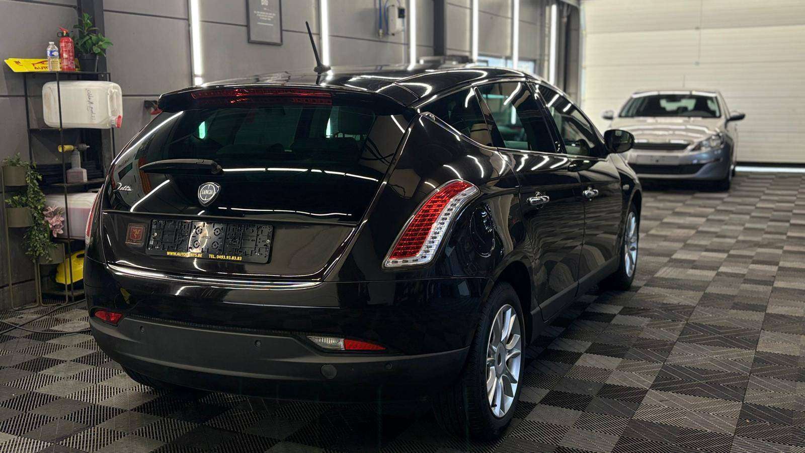 Lancia Delta 1.6D | 155.200 KM. | BJ. 2011 | NAVI | AIRCO