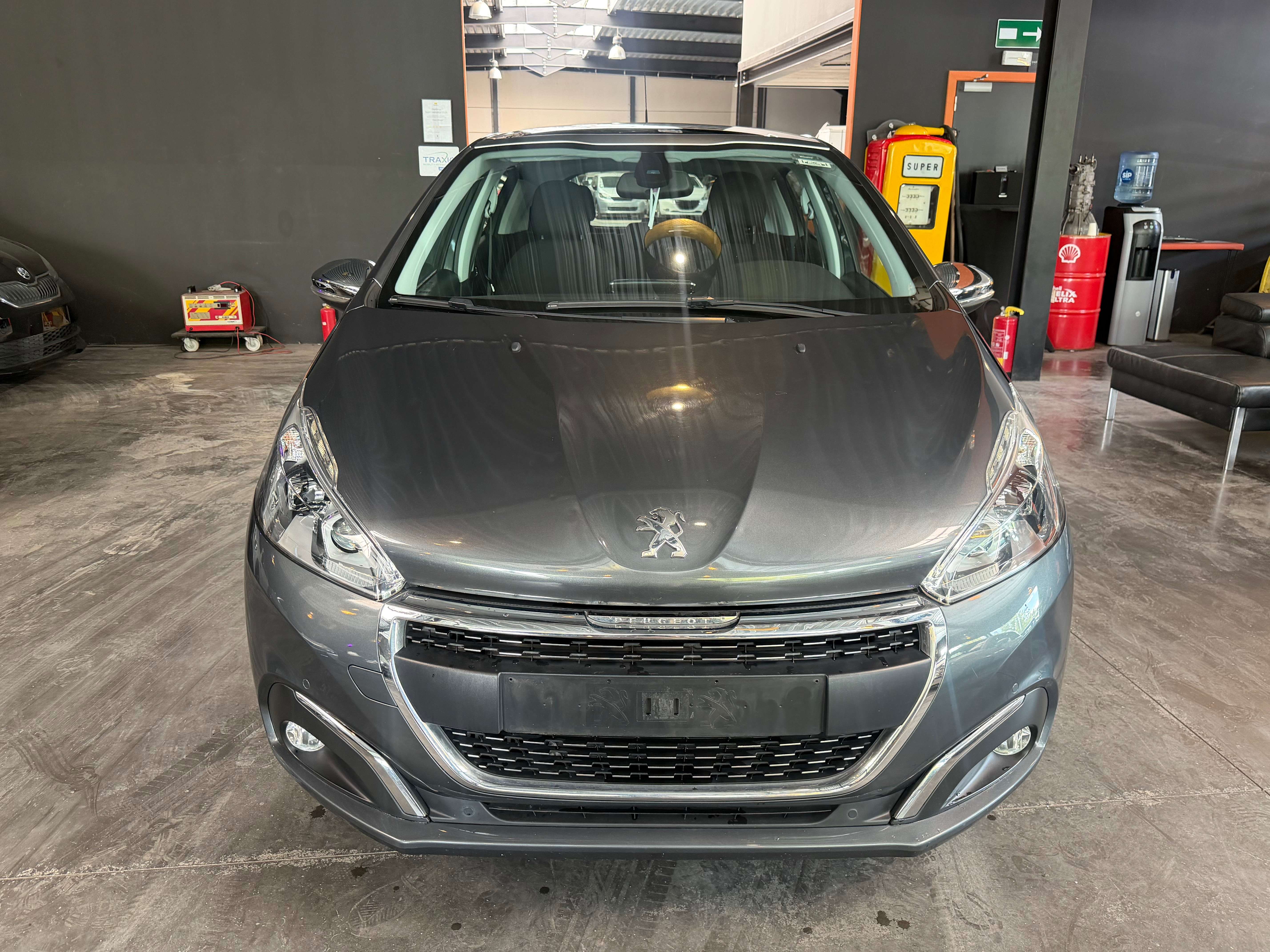 Peugeot 208 208 1.2  Allure S/12 MOIS DE GARANTIE