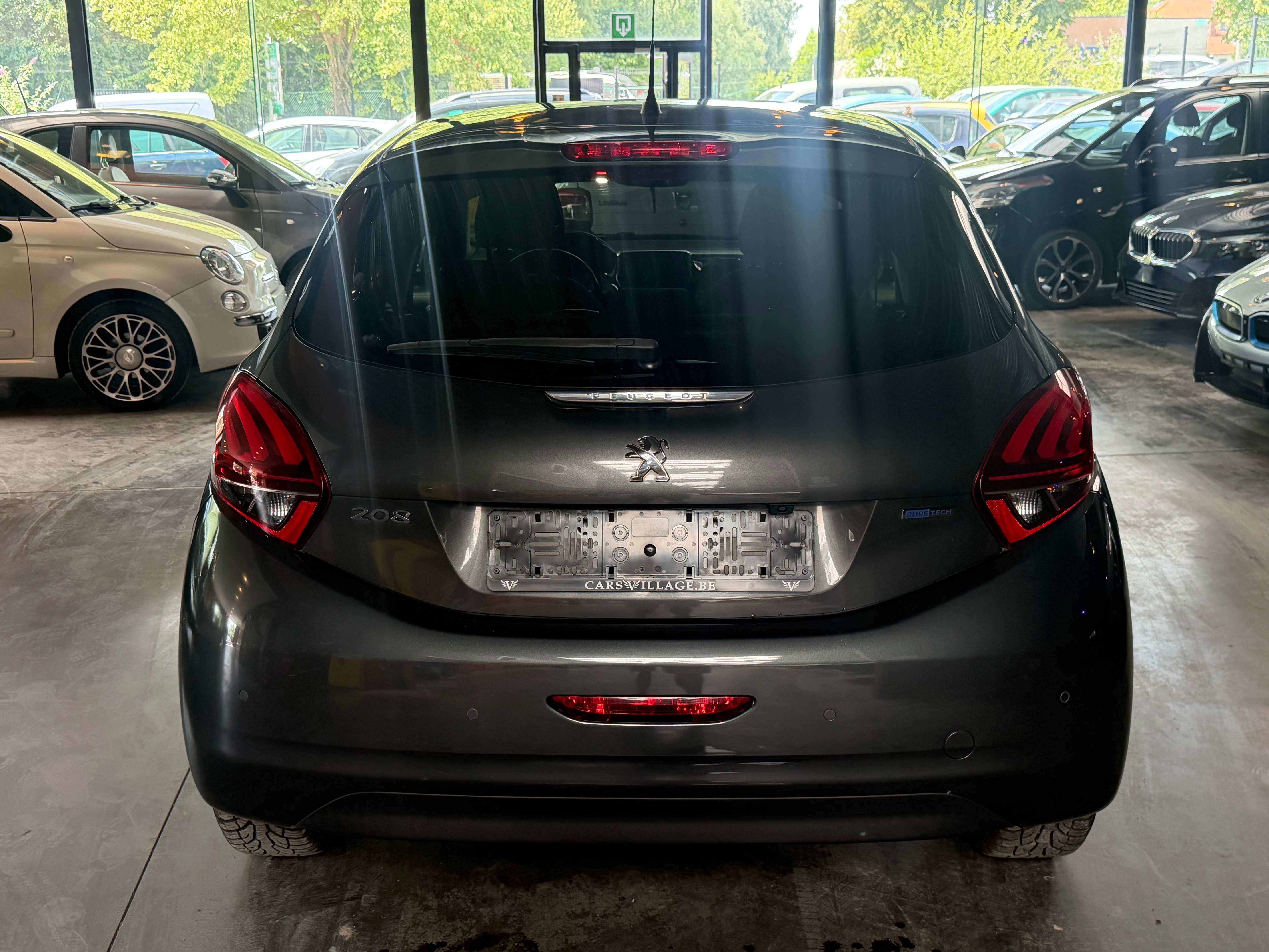 Peugeot 208 208 1.2  Allure S/12 MOIS DE GARANTIE