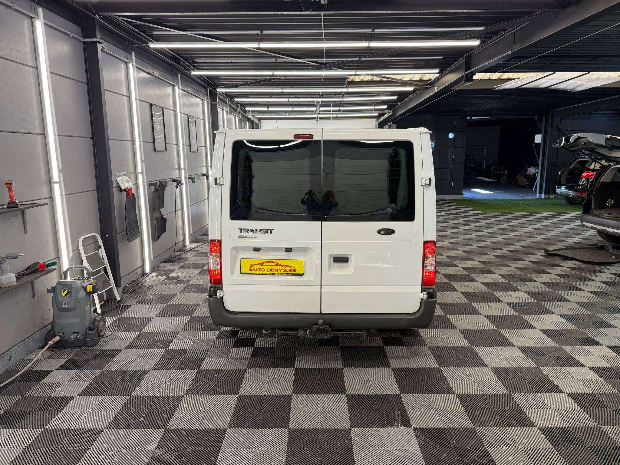 Ford Transit 2.2 TDCi Ambiente