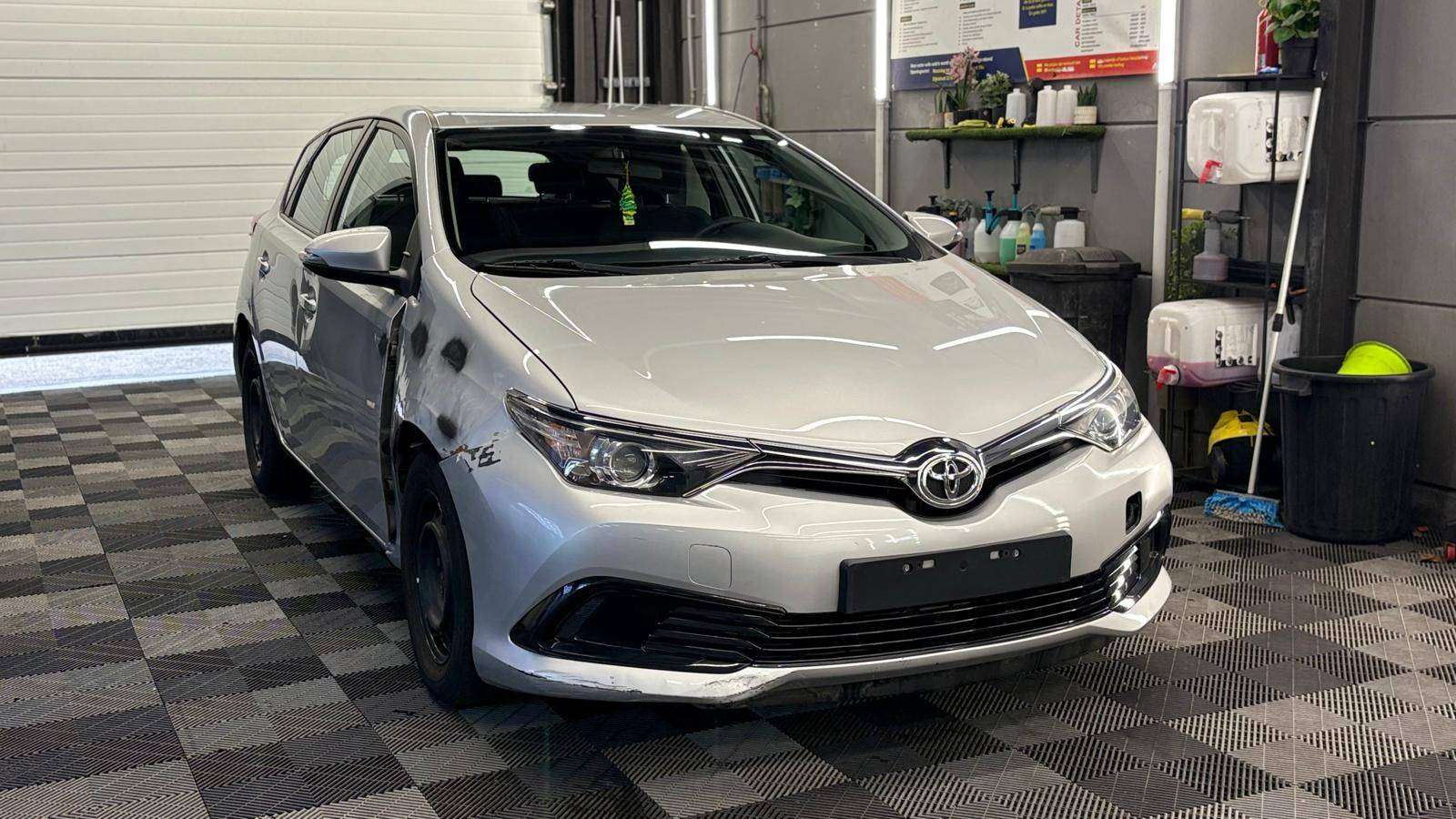 Toyota Auris 1.33i VVT-i bj. 11/2015 78000km Euro 6