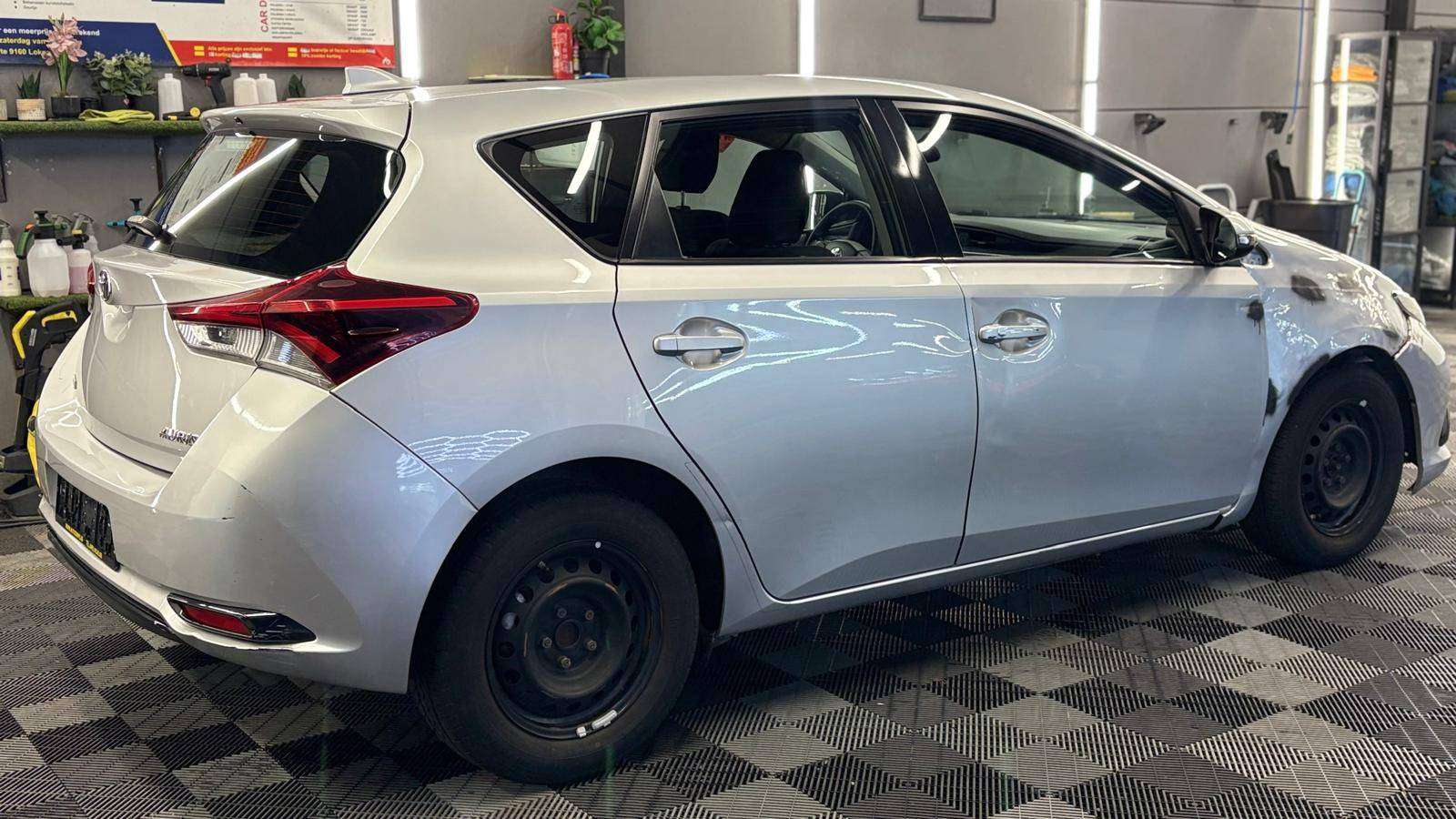Toyota Auris 1.33i VVT-i bj. 11/2015 78000km Euro 6