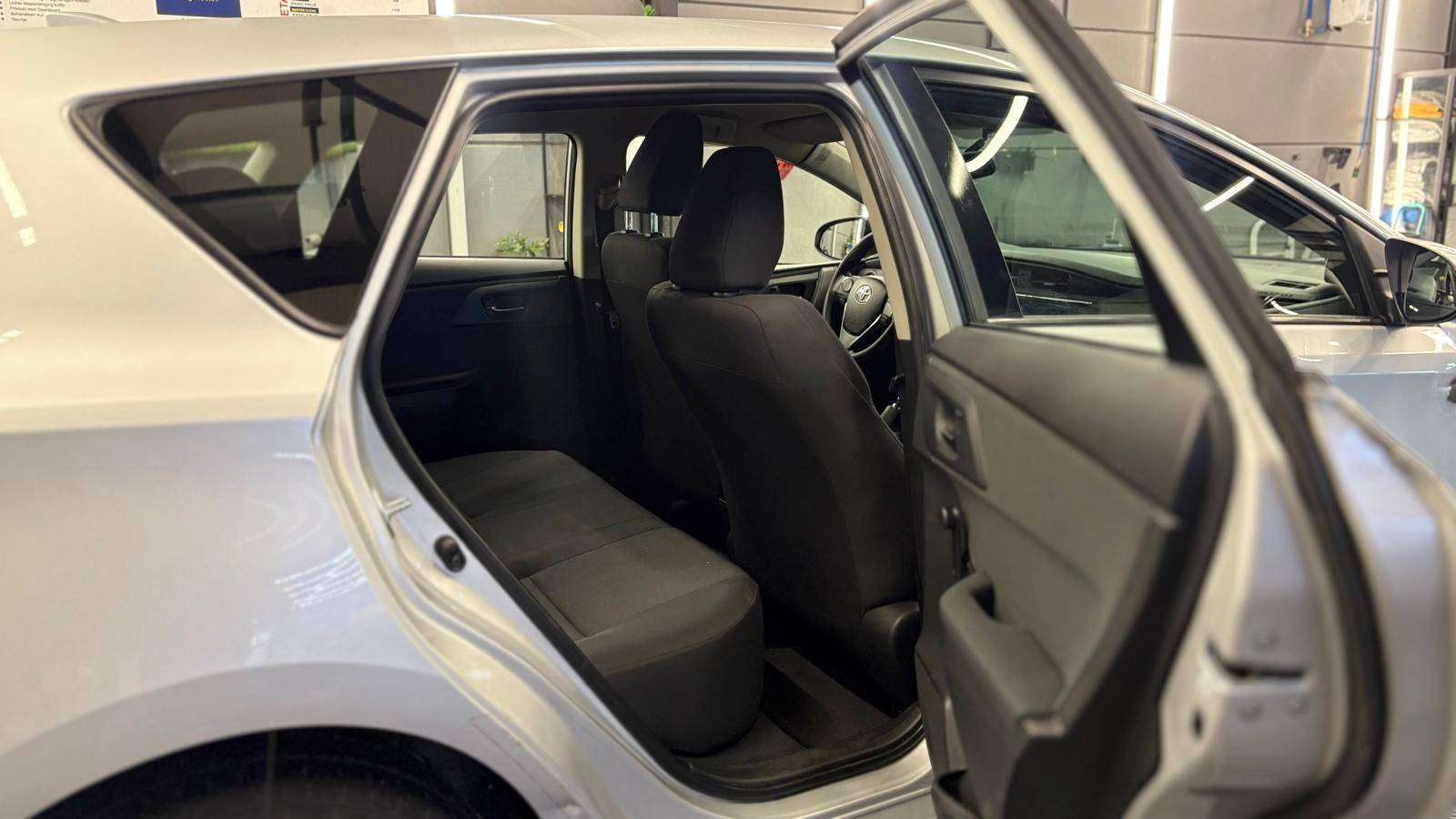 Toyota Auris 1.33i VVT-i bj. 11/2015 78000km Euro 6
