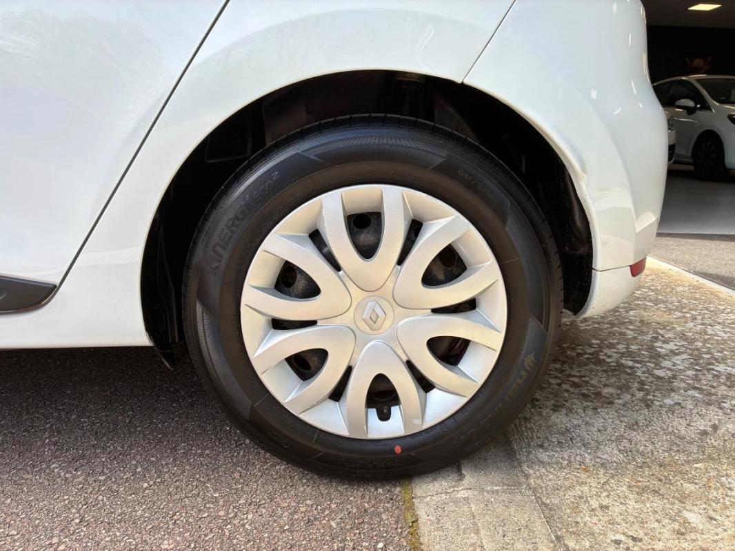 Renault Clio 4 (IV) PH2 | DCI 75 BUSINESS 1 MAIN FR SUIVI SOCIETE 2 PLACES GPS RADAR FH501