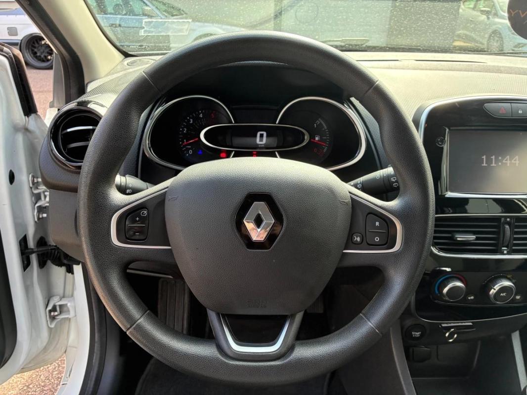 Renault Clio 4 (IV) PH2 | DCI 75 BUSINESS 1ERE MAIN FR SUIVI SOCIETE 2 PLACES GPS FH327