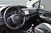 Toyota Yaris Yaris 1.5i Dual CARPASS CARNET BENZINE NAVI LEDER thumbnail