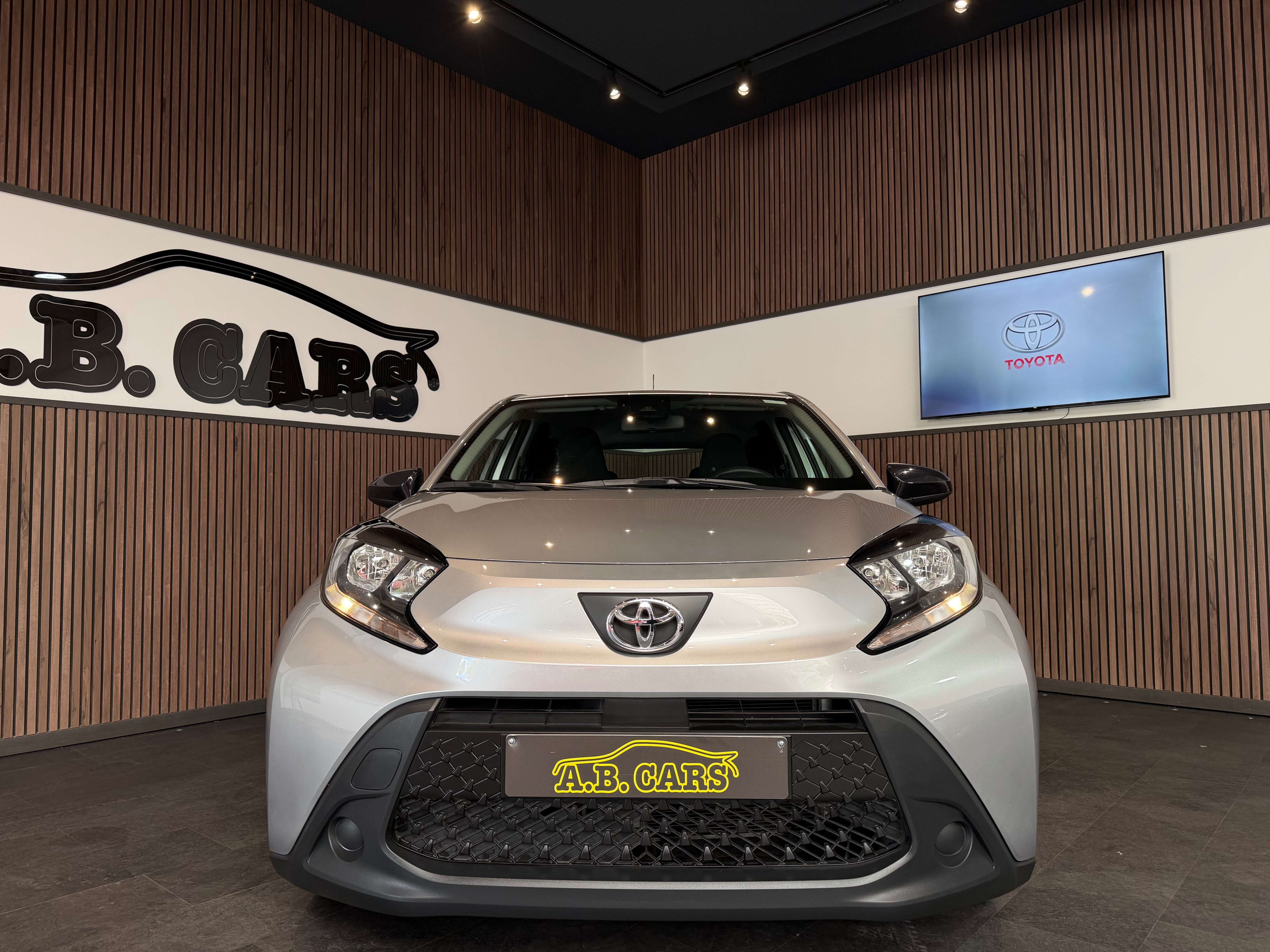 Toyota Aygo X 1.0 Essence - AUTOMATIQUE - 1ERPRO -