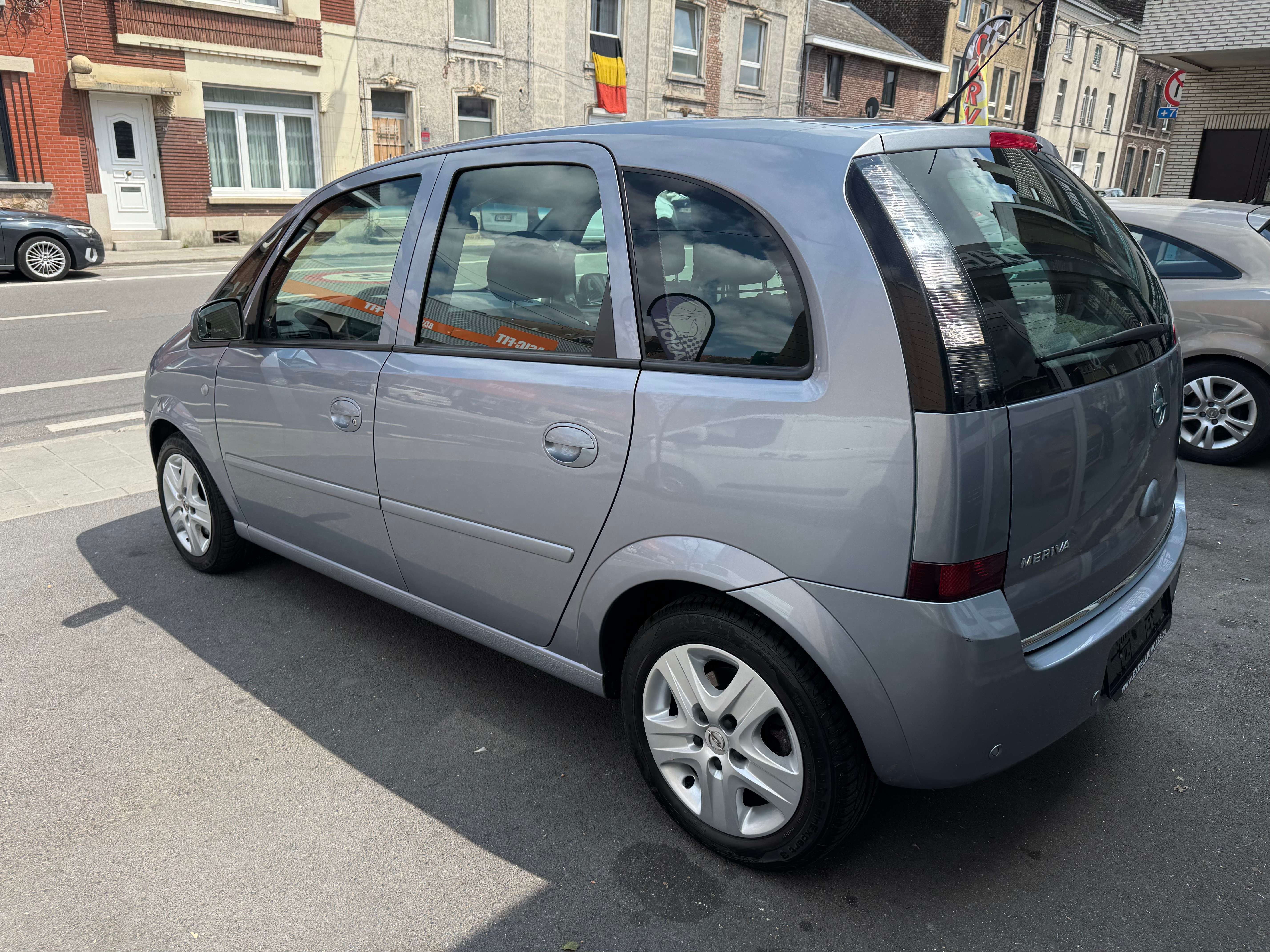 Opel Meriva 1.6i Enjoy Jante Airco Airbag Vitres electriques Carnet Garantie