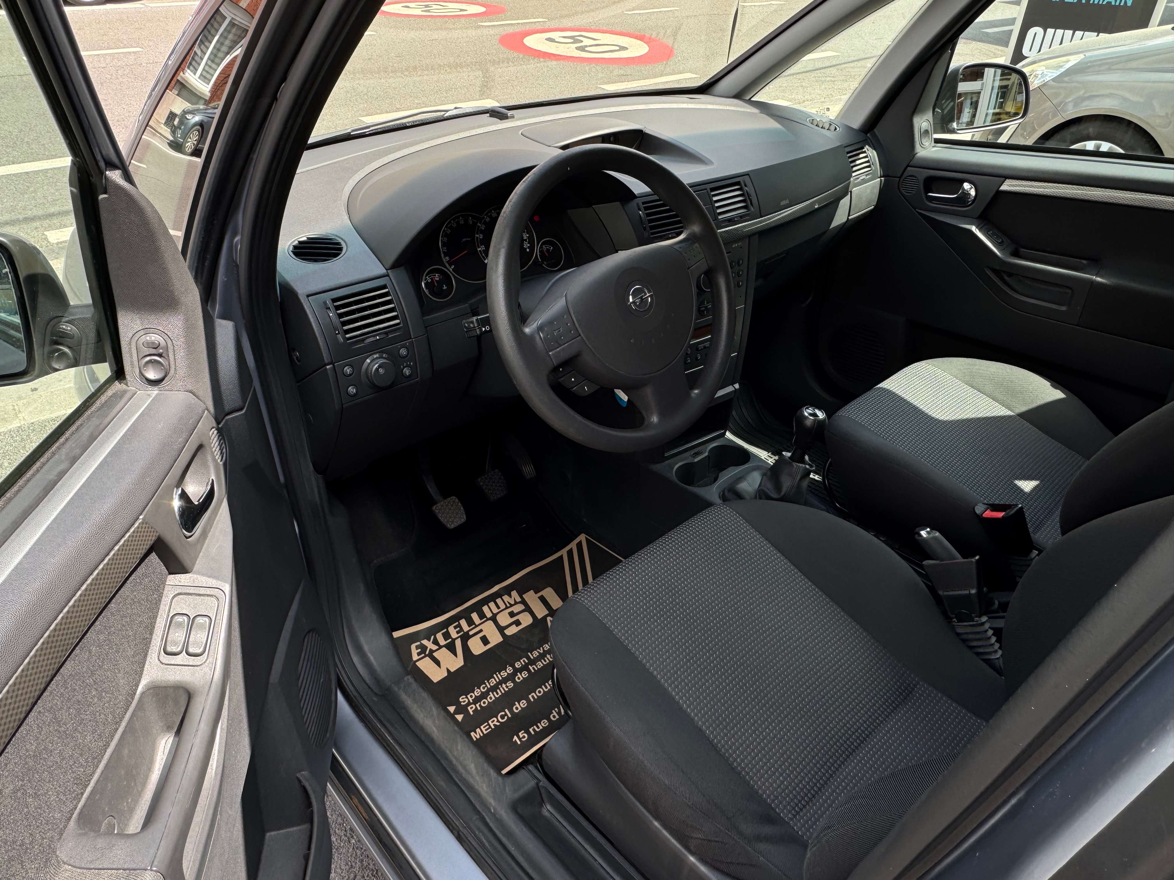 Opel Meriva 1.6i Enjoy Jante Airco Airbag Vitres electriques Carnet Garantie