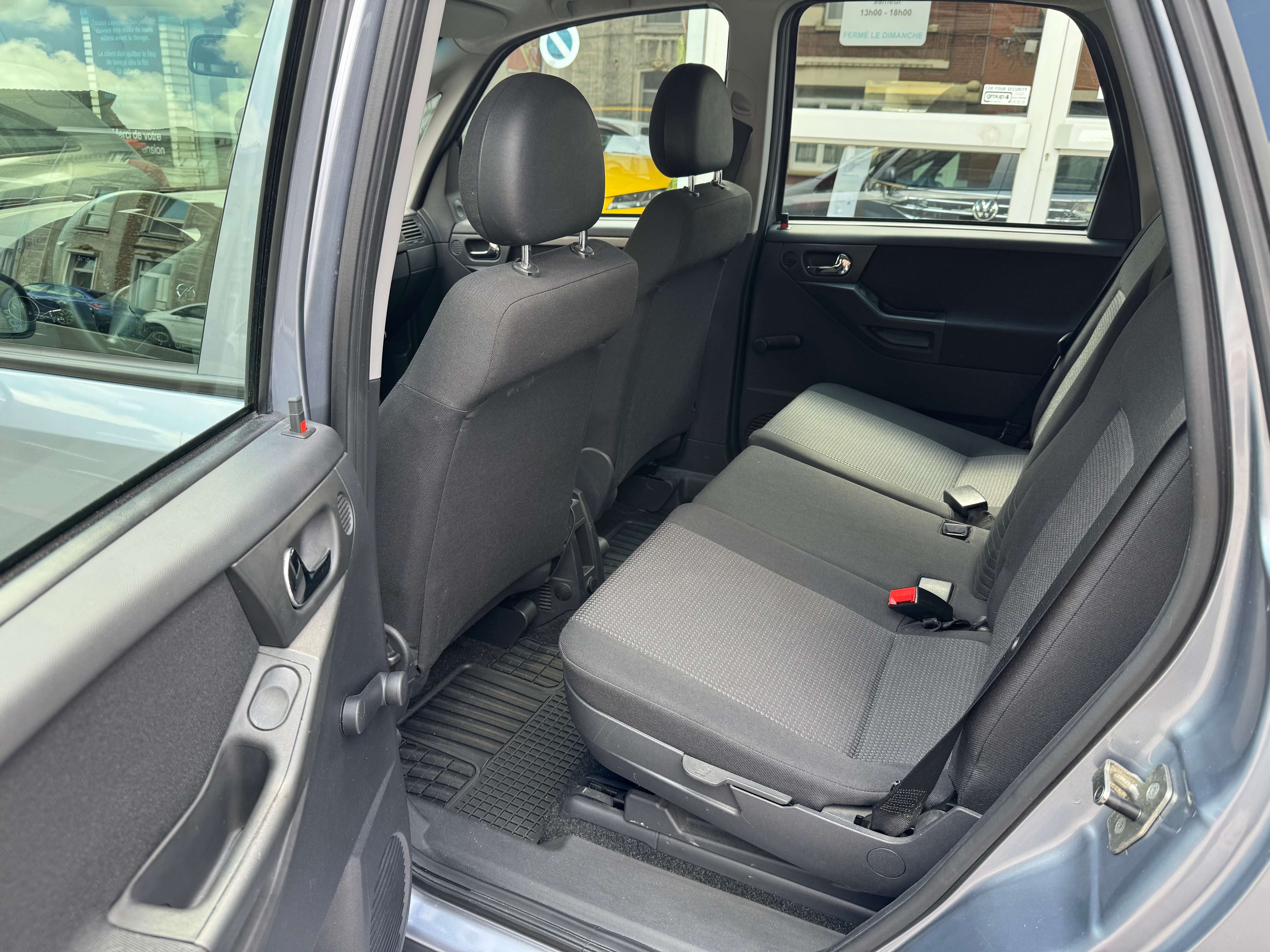 Opel Meriva 1.6i Enjoy Jante Airco Airbag Vitres electriques Carnet Garantie