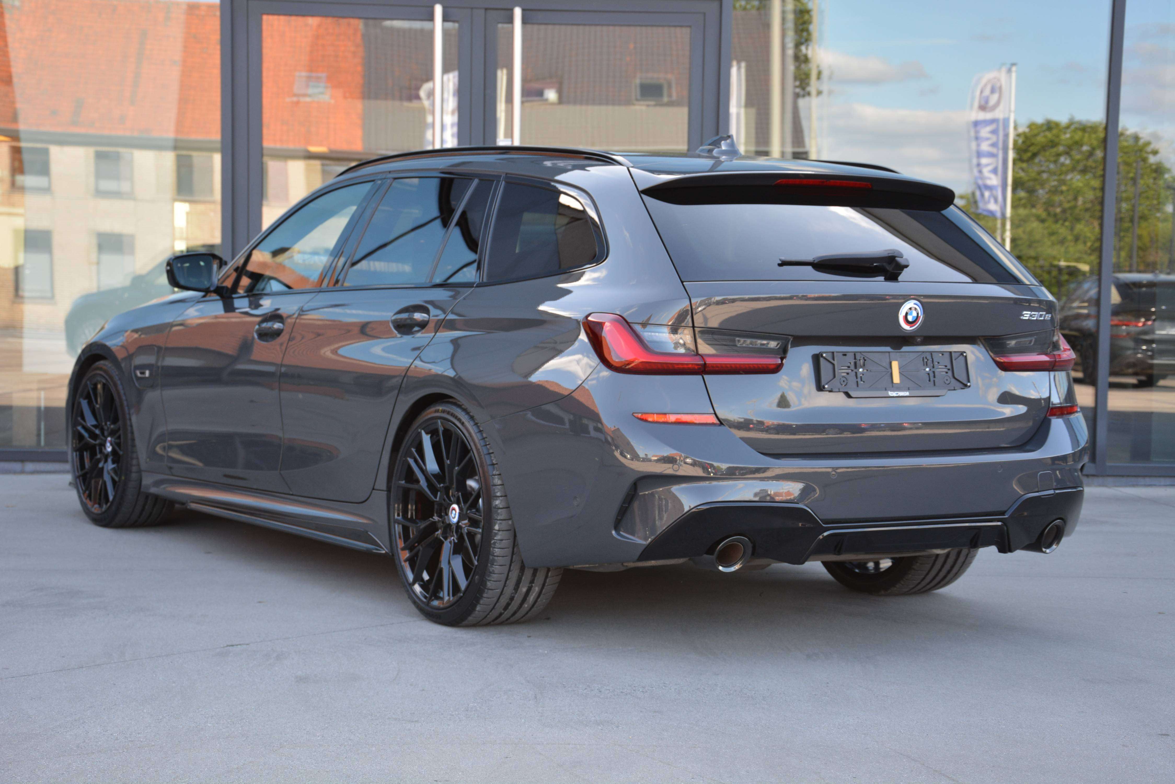 BMW 330 e Touring M-Performance/Pano/Lasers/ACC/HUD