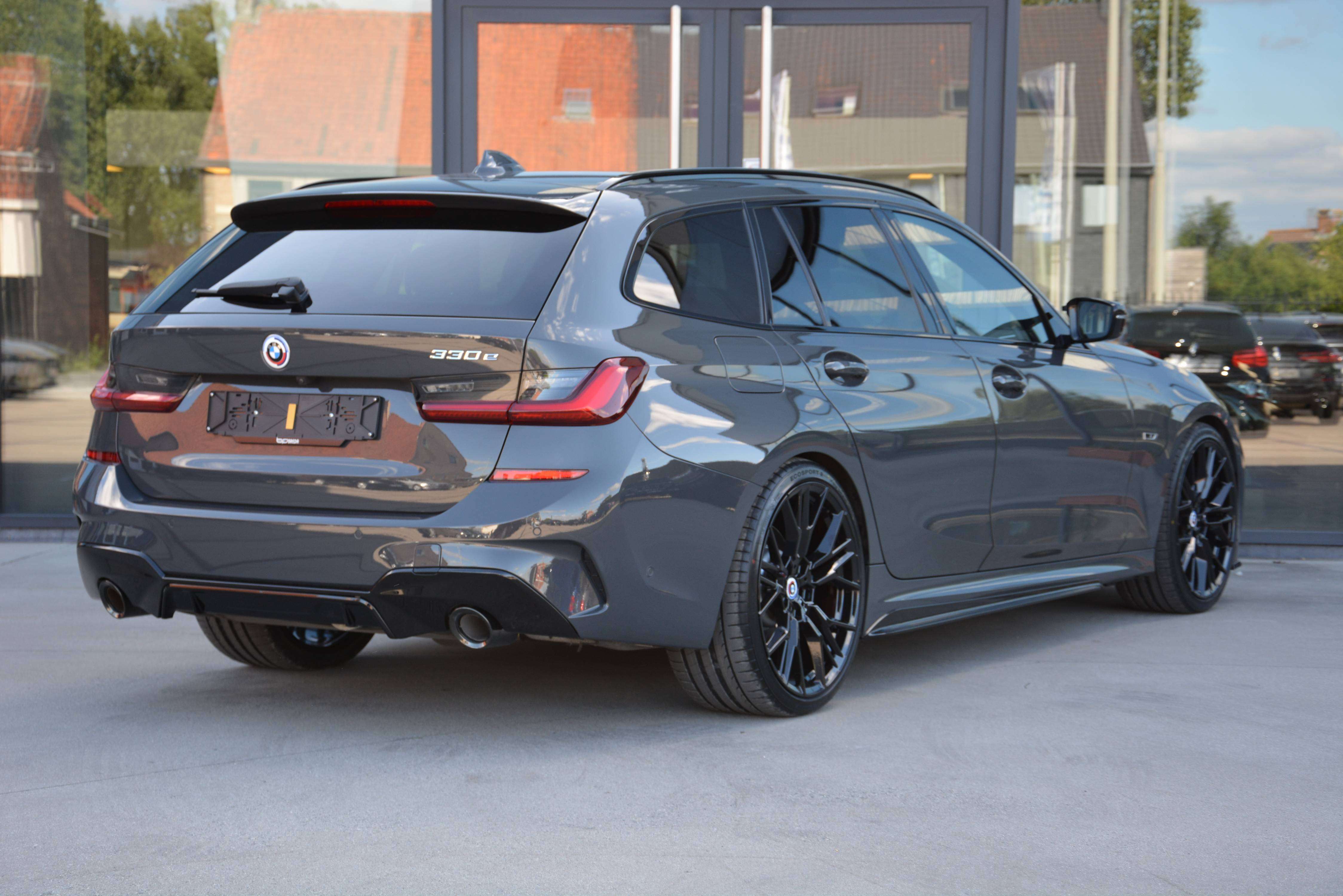 BMW 330 e Touring M-Performance/Pano/Lasers/ACC/HUD