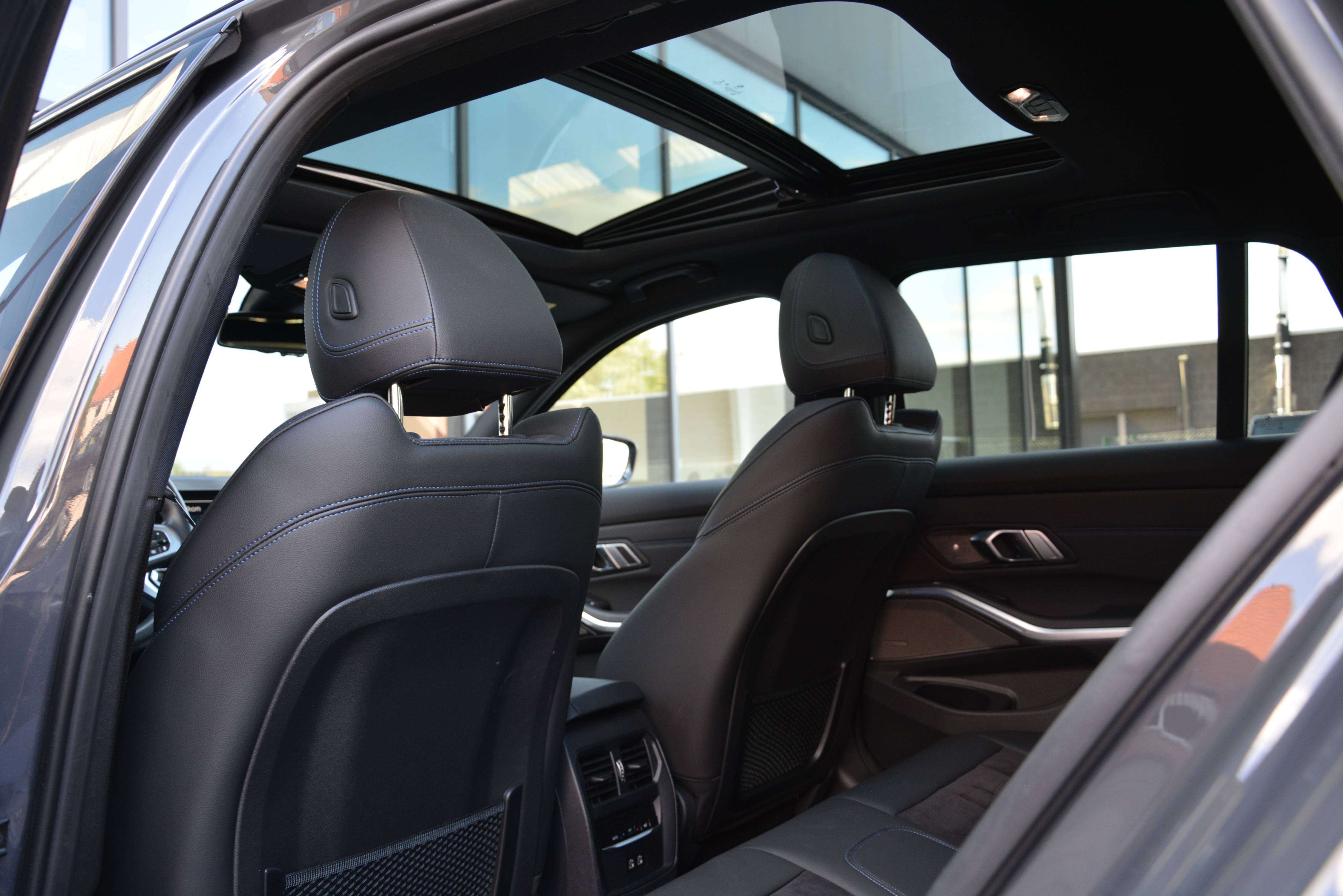 BMW 330 e Touring M-Performance/Pano/Lasers/ACC/HUD