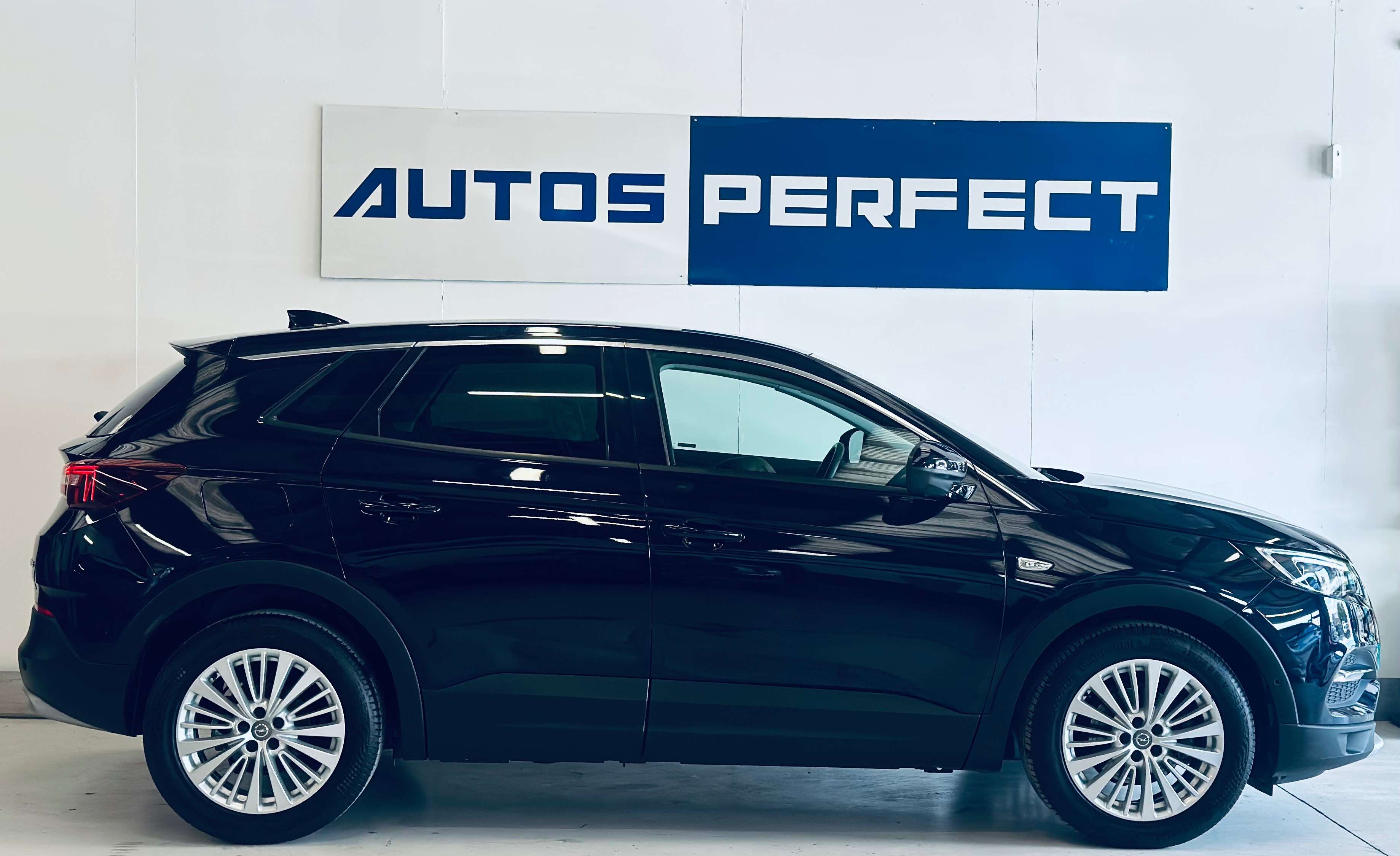 Opel Grandland X 1.2 Turbo BOITE AUTOMATIQUE NAVI JA 18 FULL LED REG VTS