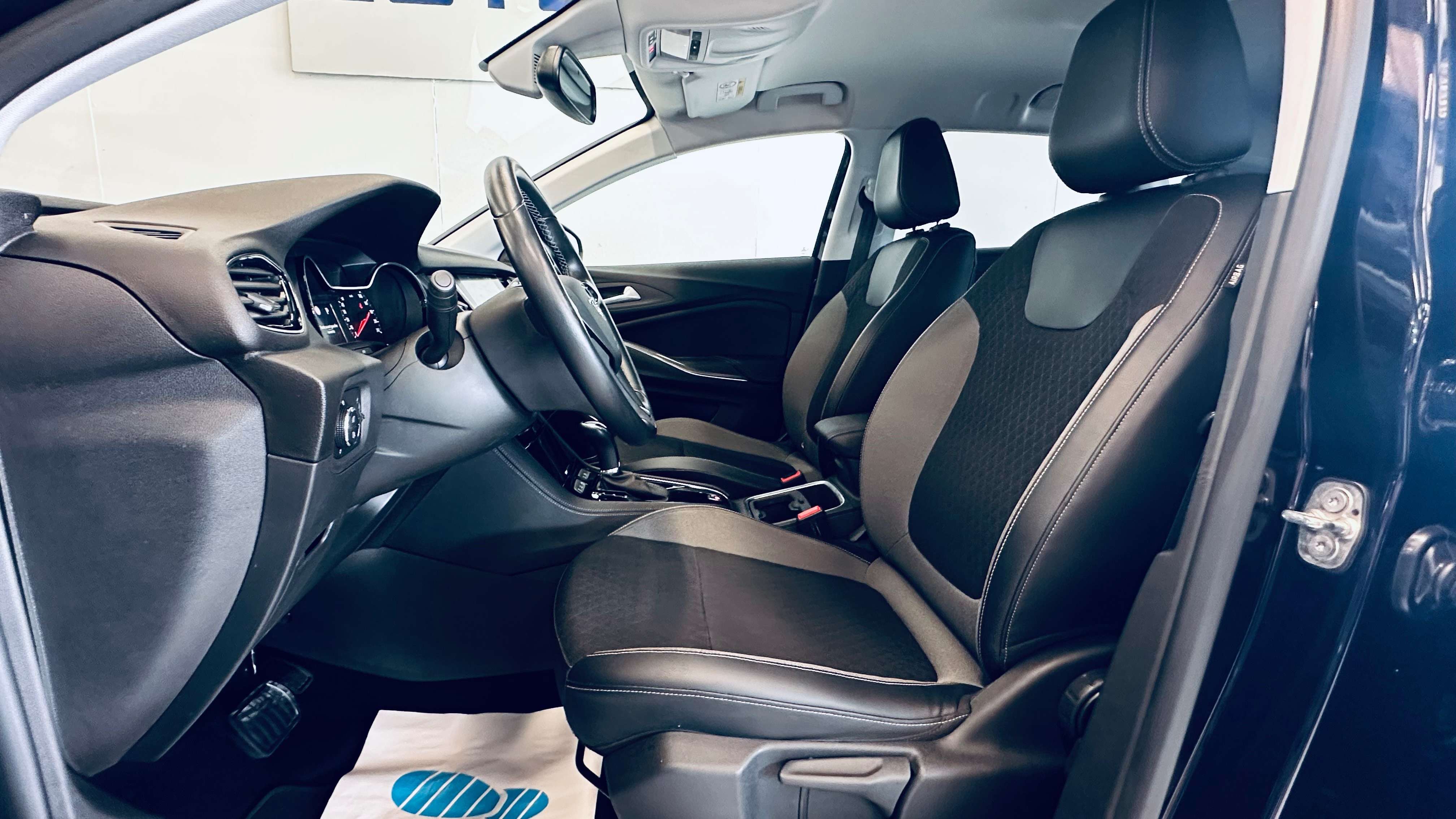 Opel Grandland X 1.2 Turbo BOITE AUTOMATIQUE NAVI JA 18 FULL LED REG VTS