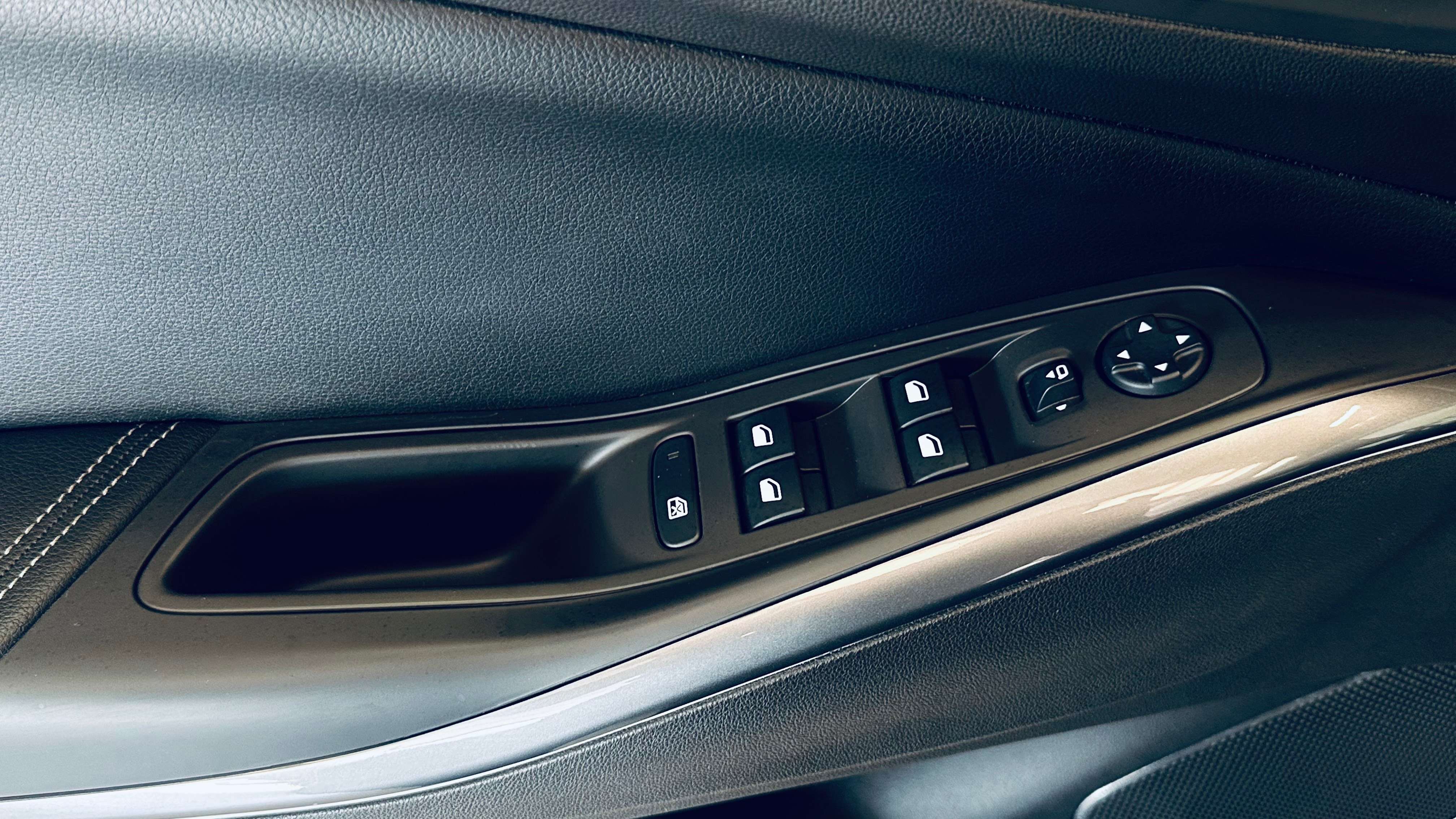 Opel Grandland X 1.2 Turbo BOITE AUTOMATIQUE NAVI JA 18 FULL LED REG VTS