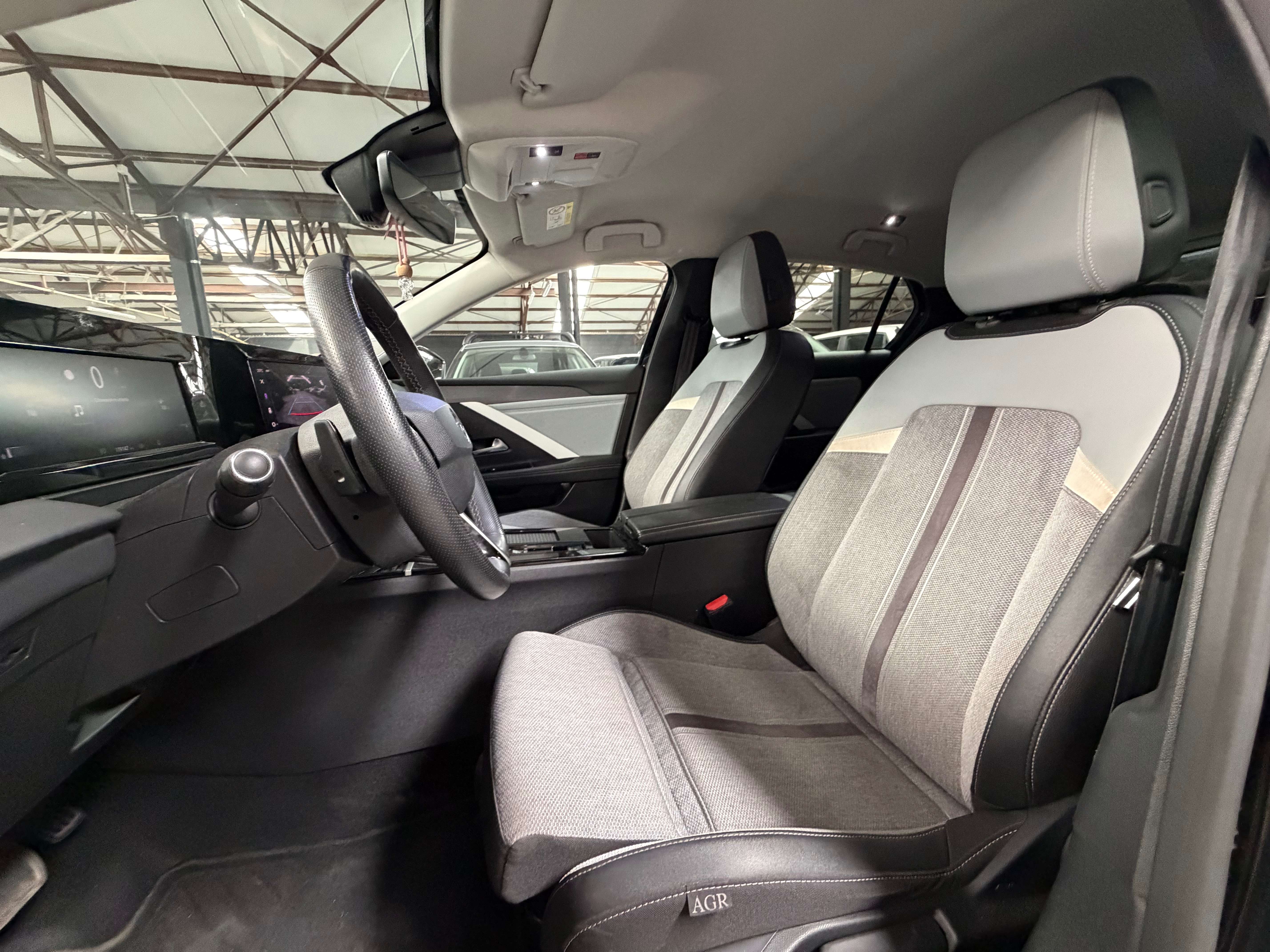 Opel Astra 1.5 D * NEW MODEL * GPS * CAMERA * RADAR AV/AR *