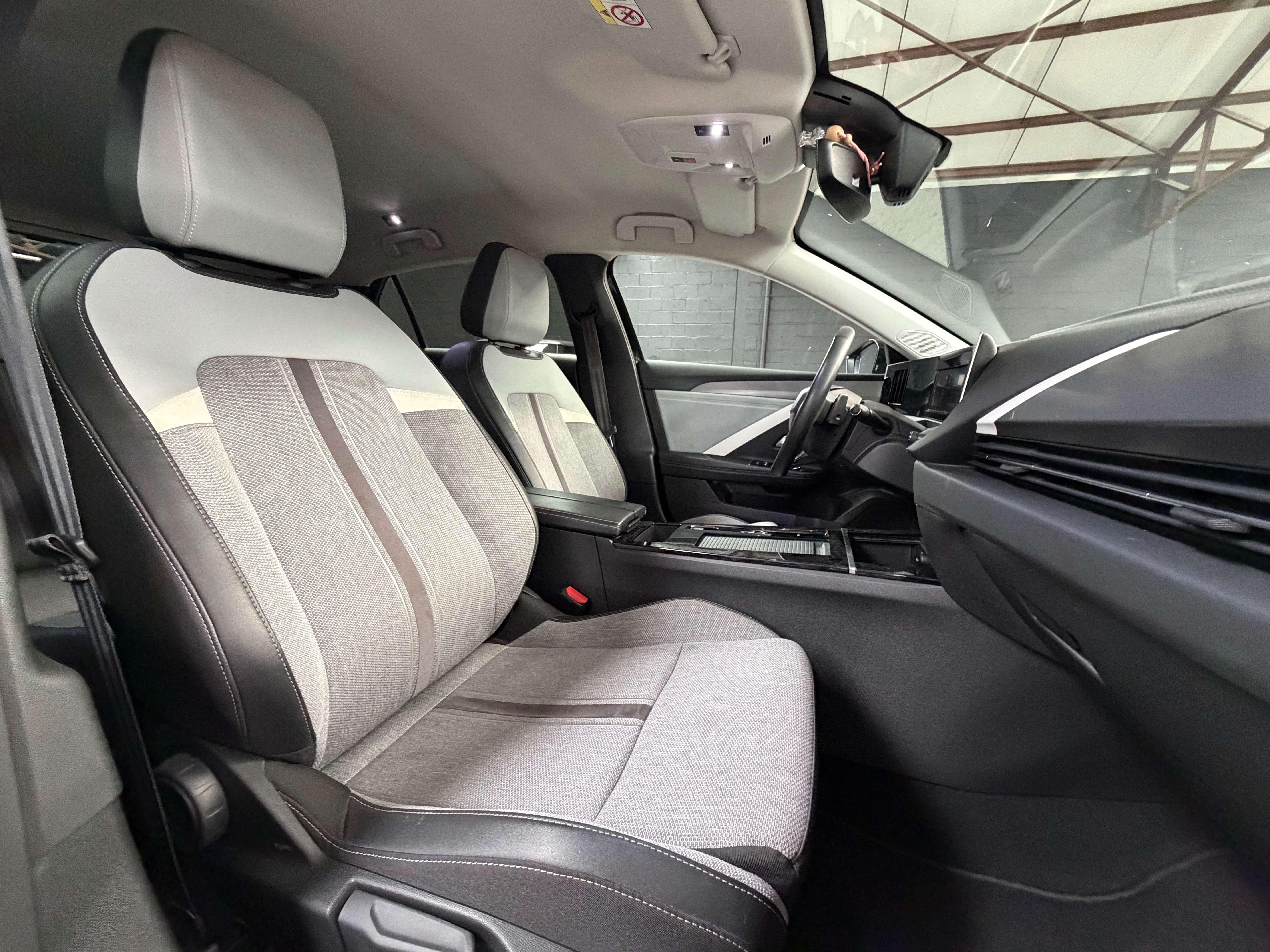 Opel Astra 1.5 D * NEW MODEL * GPS * CAMERA * RADAR AV/AR *