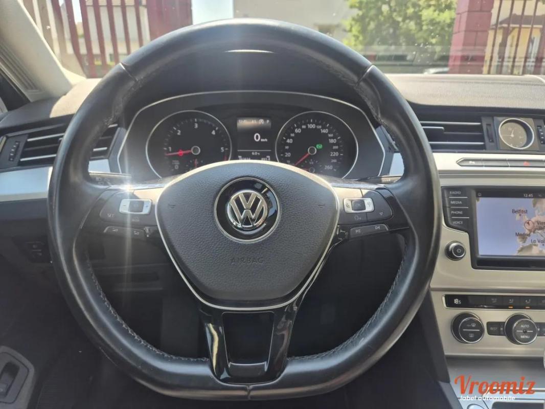 Volkswagen Passat BREAK 1.6 TDI 120 CONFORT LINE BUSINESS DSG BVA