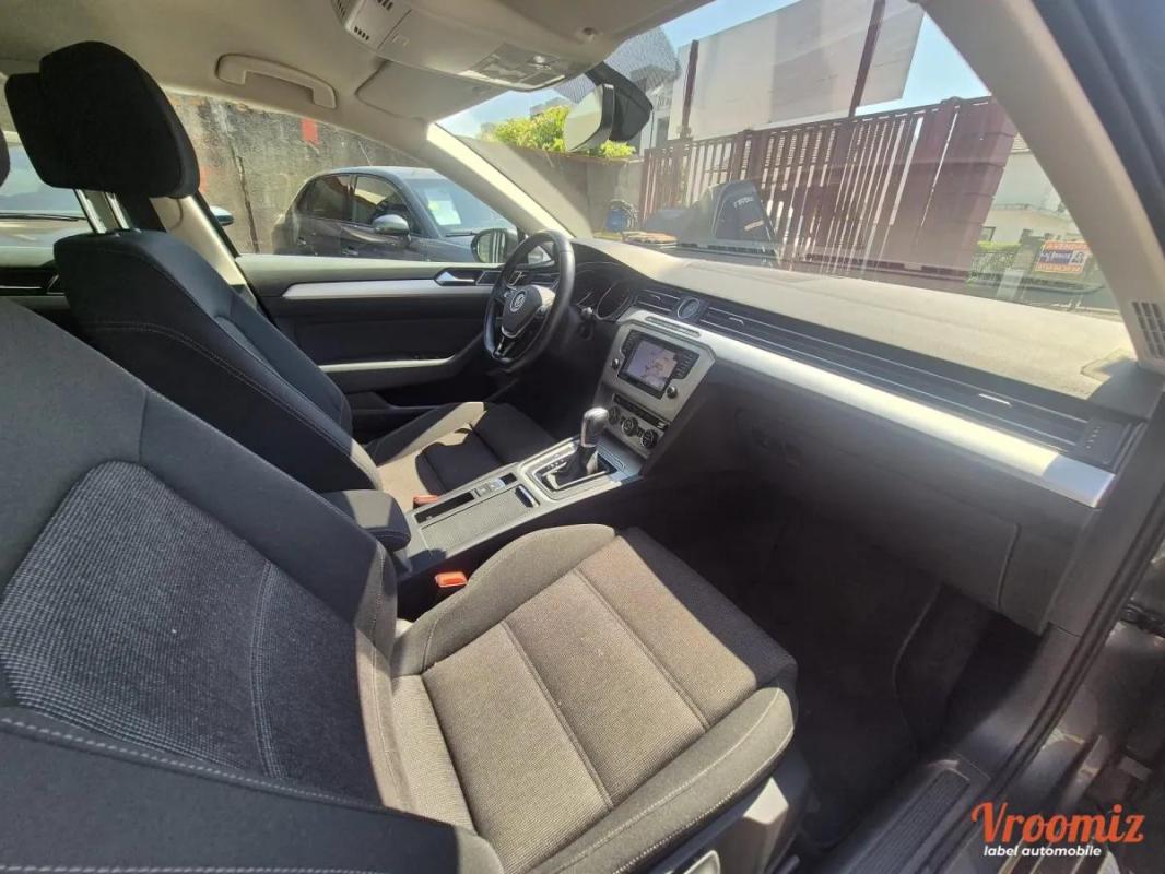 Volkswagen Passat BREAK 1.6 TDI 120 CONFORT LINE BUSINESS DSG BVA