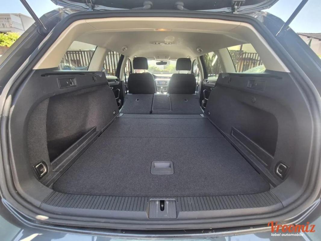 Volkswagen Passat BREAK 1.6 TDI 120 CONFORT LINE BUSINESS DSG BVA