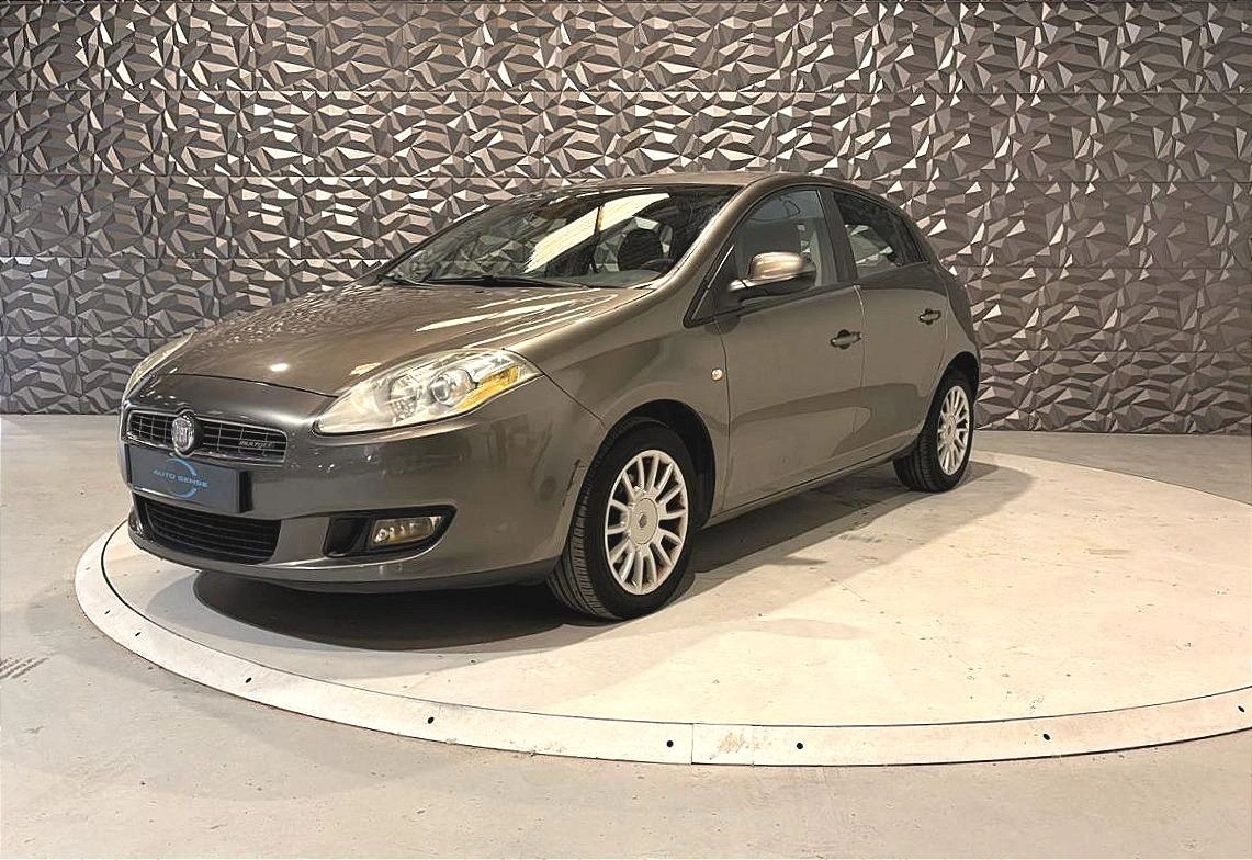 Fiat Bravo 1.6 Multijet 16V DPF - 105 2007 BERLINE Elegance PHASE 1