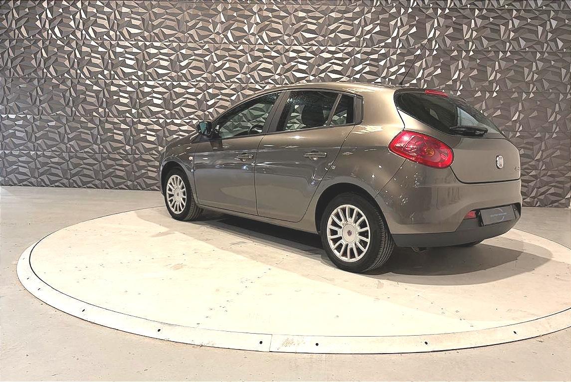 Fiat Bravo 1.6 Multijet 16V DPF - 105 2007 BERLINE Elegance PHASE 1