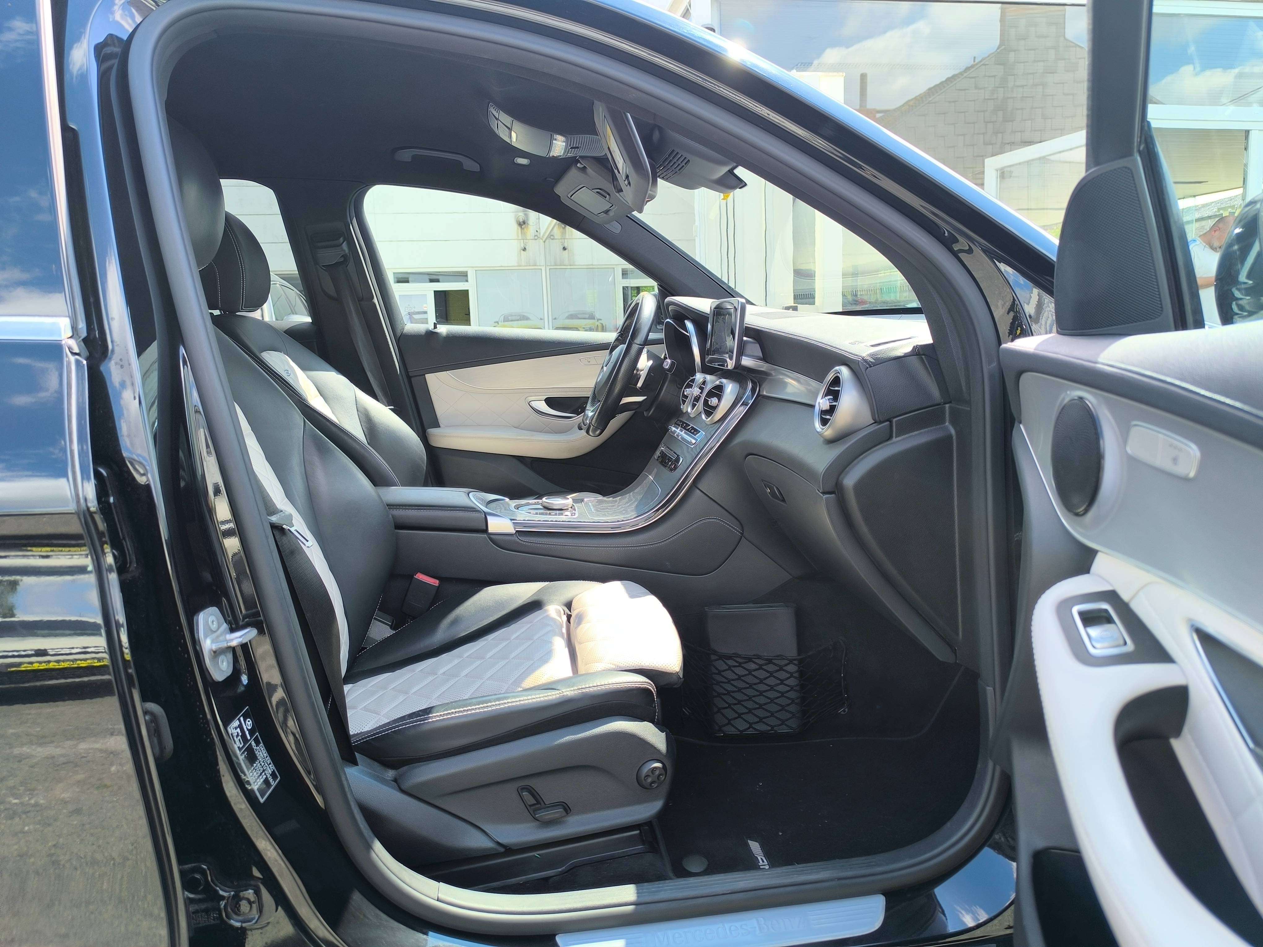 Mercedes-Benz GLC 350 e 4-Matic PHEV PACK AMG SPORT CUIR DESIGNO FULL