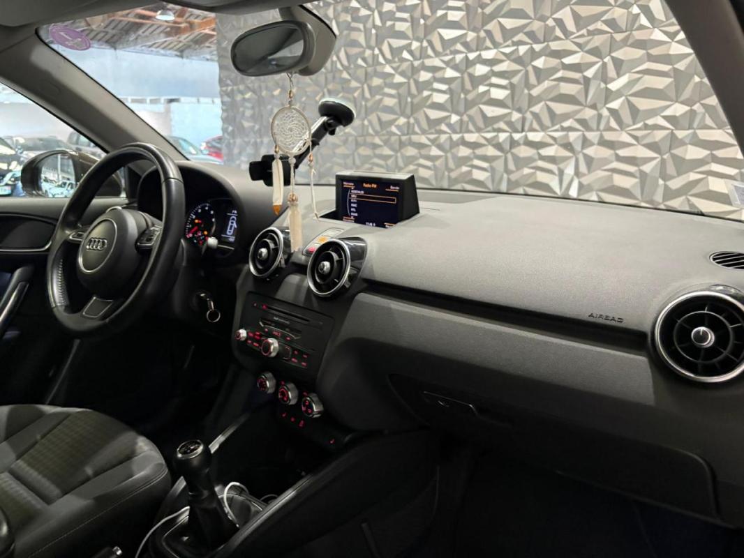 Audi A1 1.4 TFSI - 122 BV S-Tronic Start/Stop BERLINE Business line PHASE 1