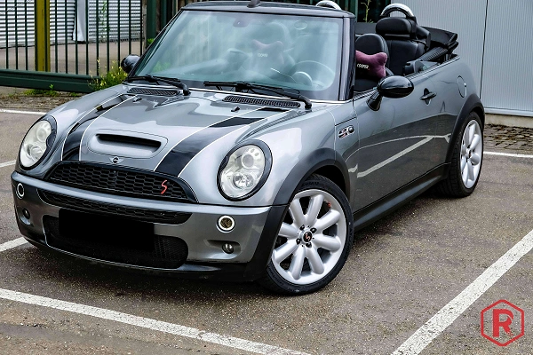 MINI Cooper S Cabrio 170pk Xenon HarmanKardon Euro4 R52