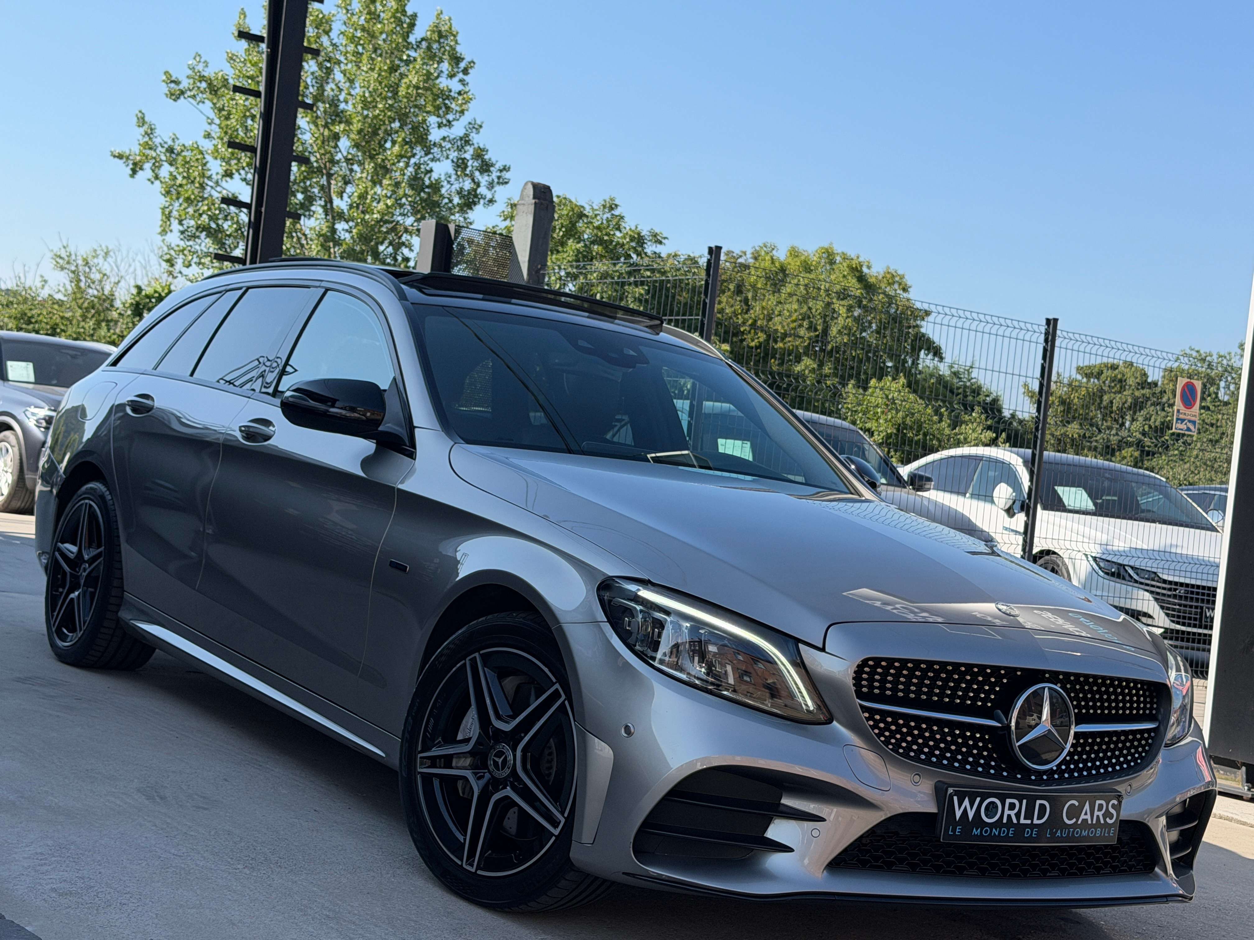 Mercedes-Benz C 300 C 300 de PHEV PACK AMG - TOIT PANO - NAVIGATION - CARPLAY - CAMERA - COCKPIT- ECLAIRAGE AMBIANCE - MATRIX - FULL OPTIONS