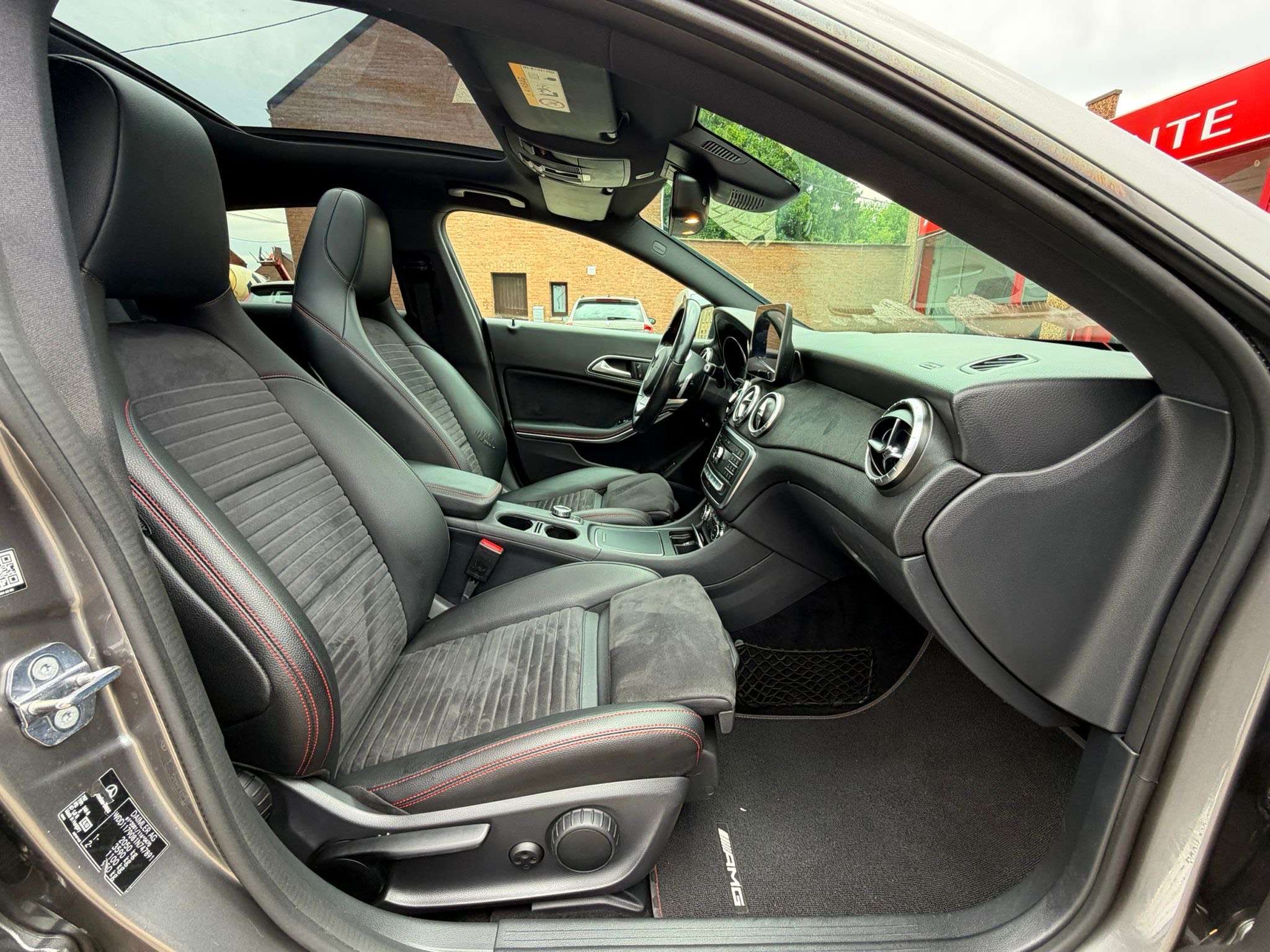 Mercedes-Benz CLA 200 D 2.2 CDI 136CV AMG LINE BOITE AUTO GPS LED ALCANT