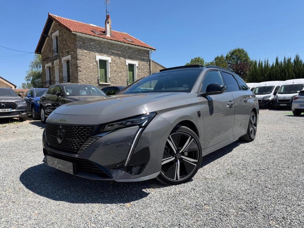 Peugeot 308 III SW Plug-in Hybrid 180 e-EAT8 / GT TOIT OUVRANT 1 MAIN GARANTIE