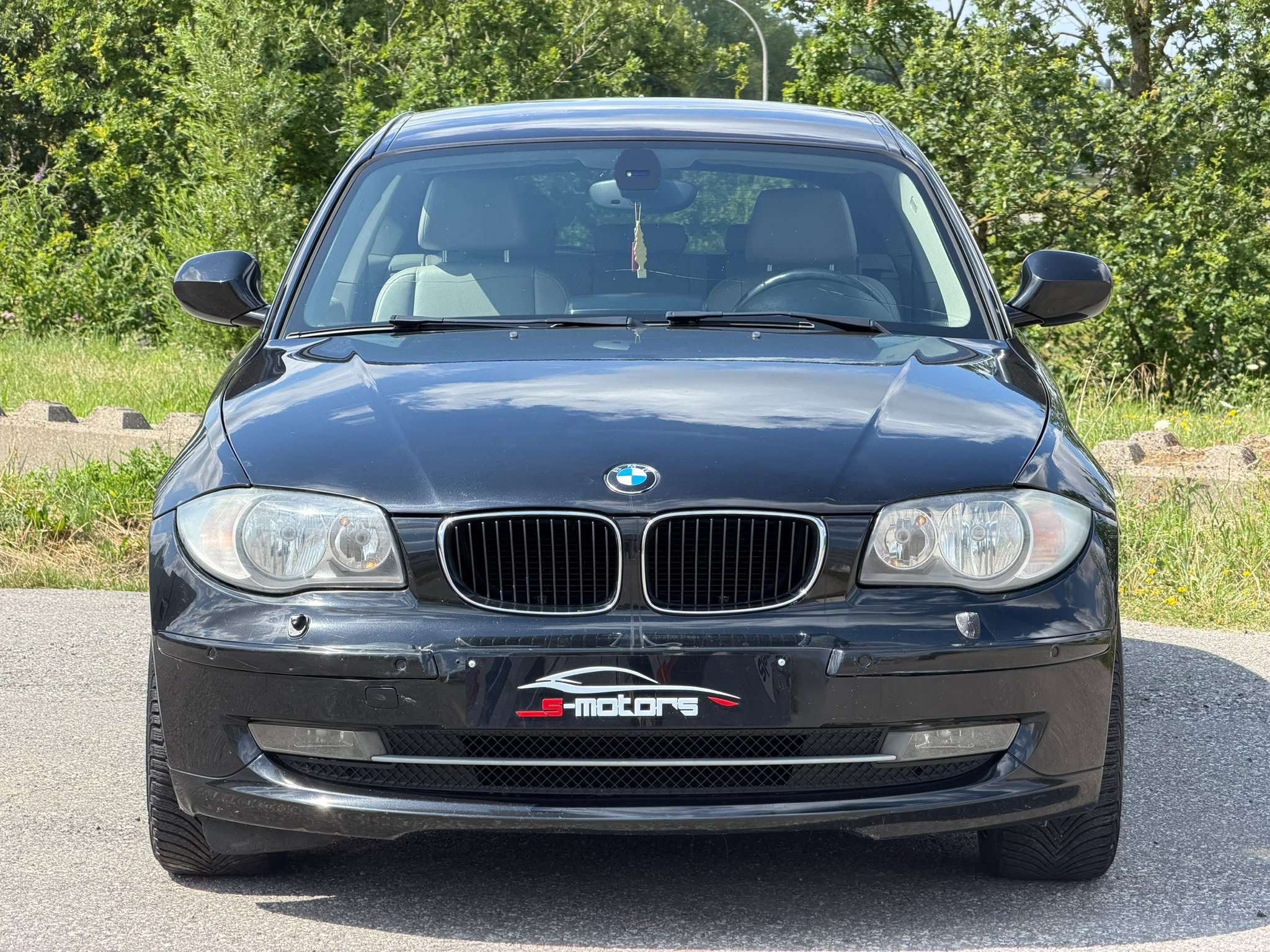 BMW 118 • AUTOMATIQUE •