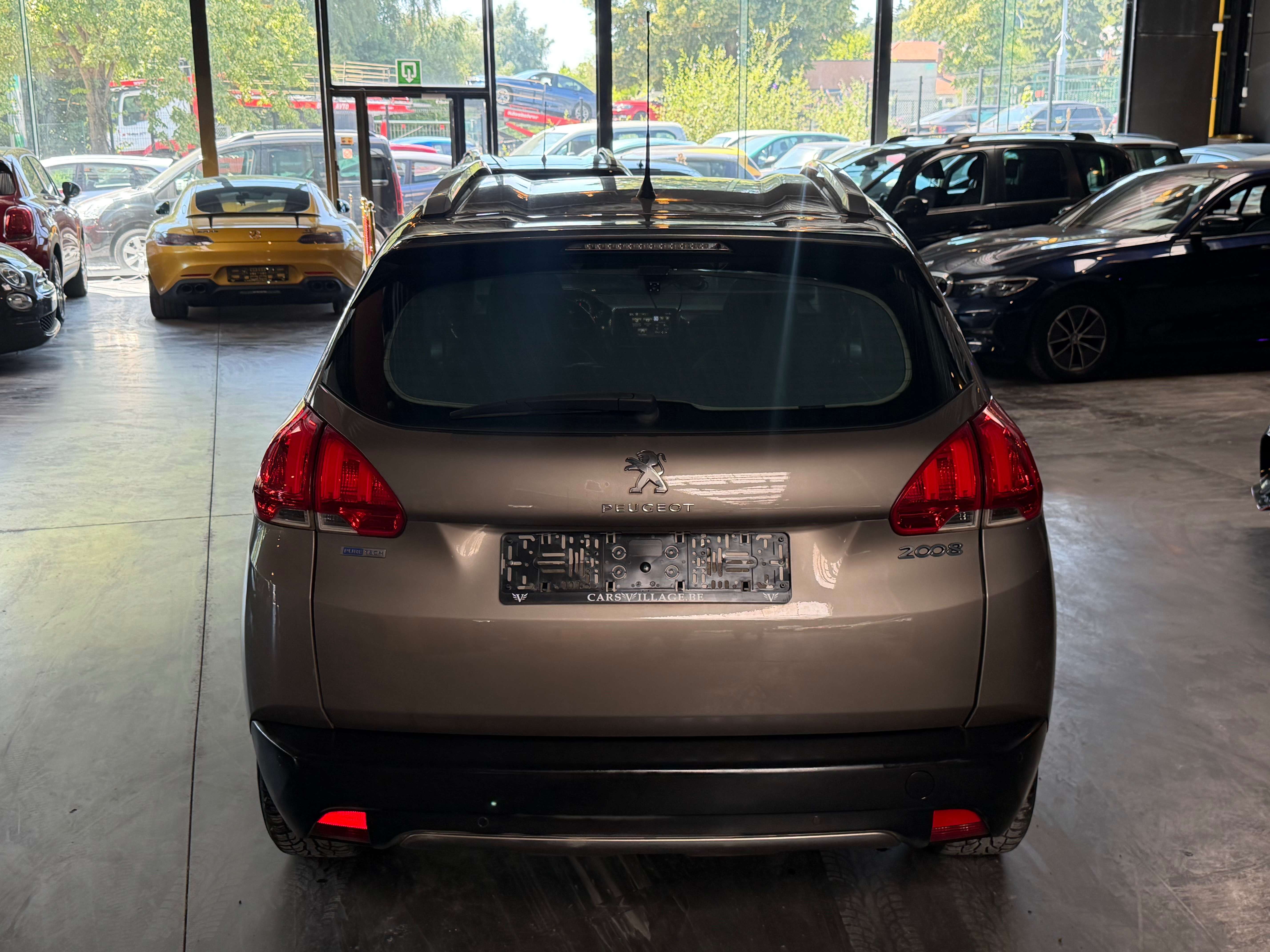 Peugeot 2008 2008 1.2i  Allure S/12 mois de garantie/automatique