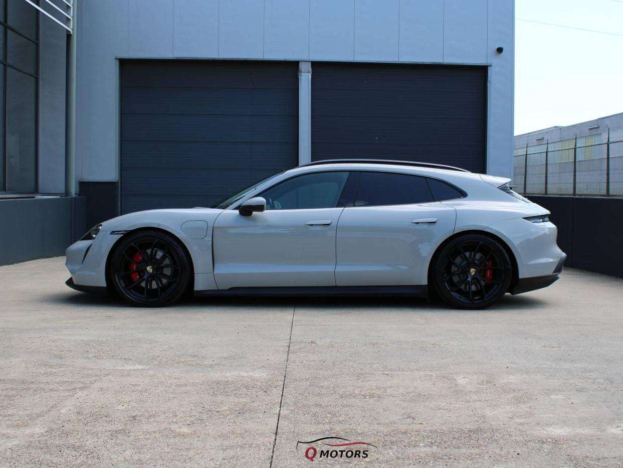 Porsche Taycan Sport Turismo 4S/LED/ACC/KEYLESS/PANO/CARPLAY/BTW