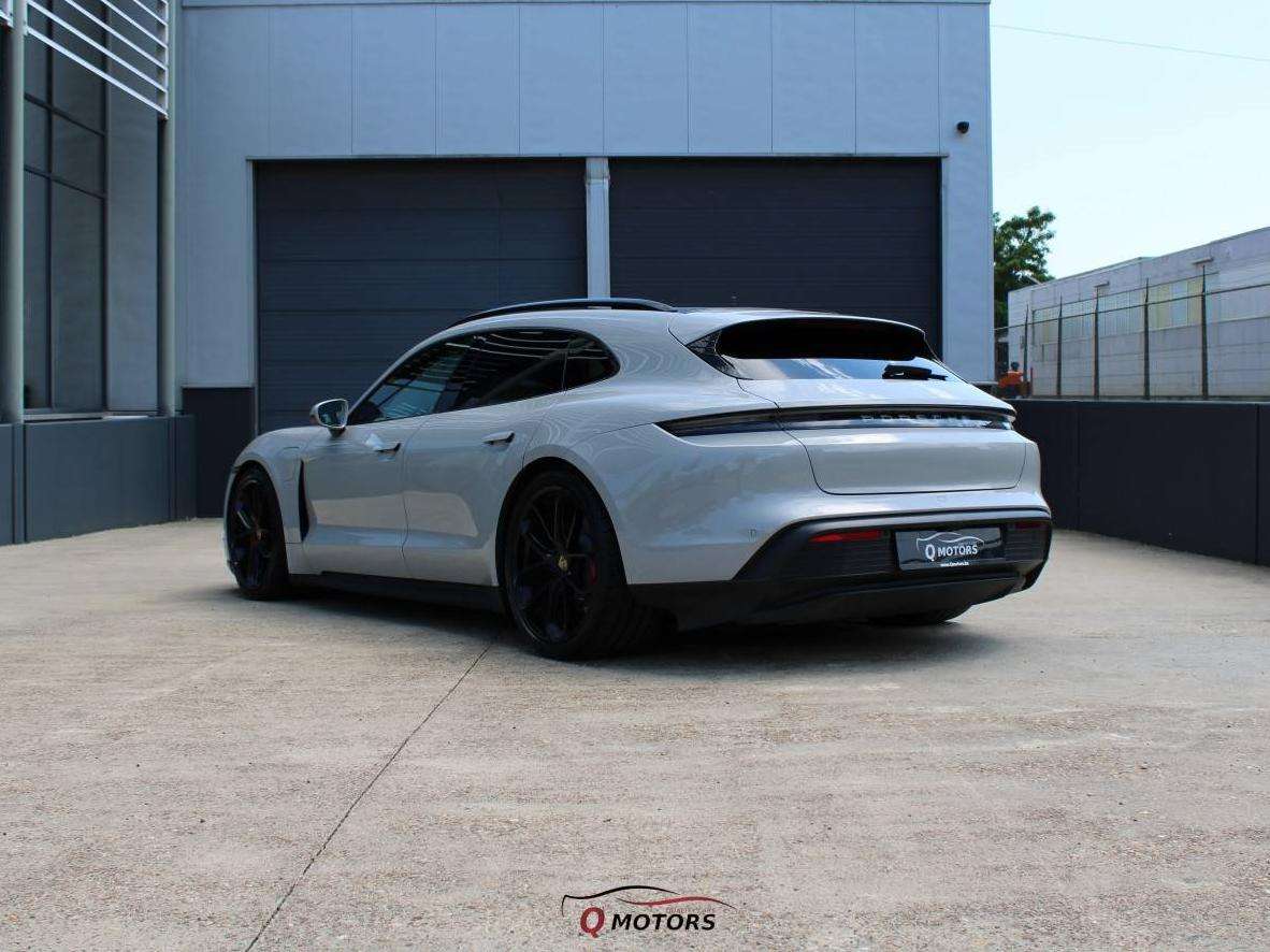 Porsche Taycan Sport Turismo 4S/LED/ACC/KEYLESS/PANO/CARPLAY/BTW