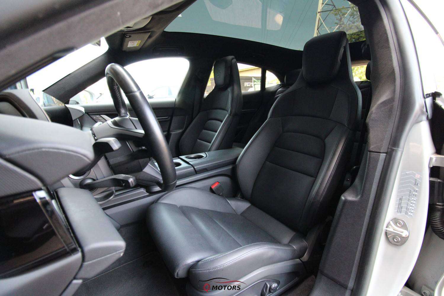 Porsche Taycan Sport Turismo 4S/LED/ACC/KEYLESS/PANO/CARPLAY/BTW