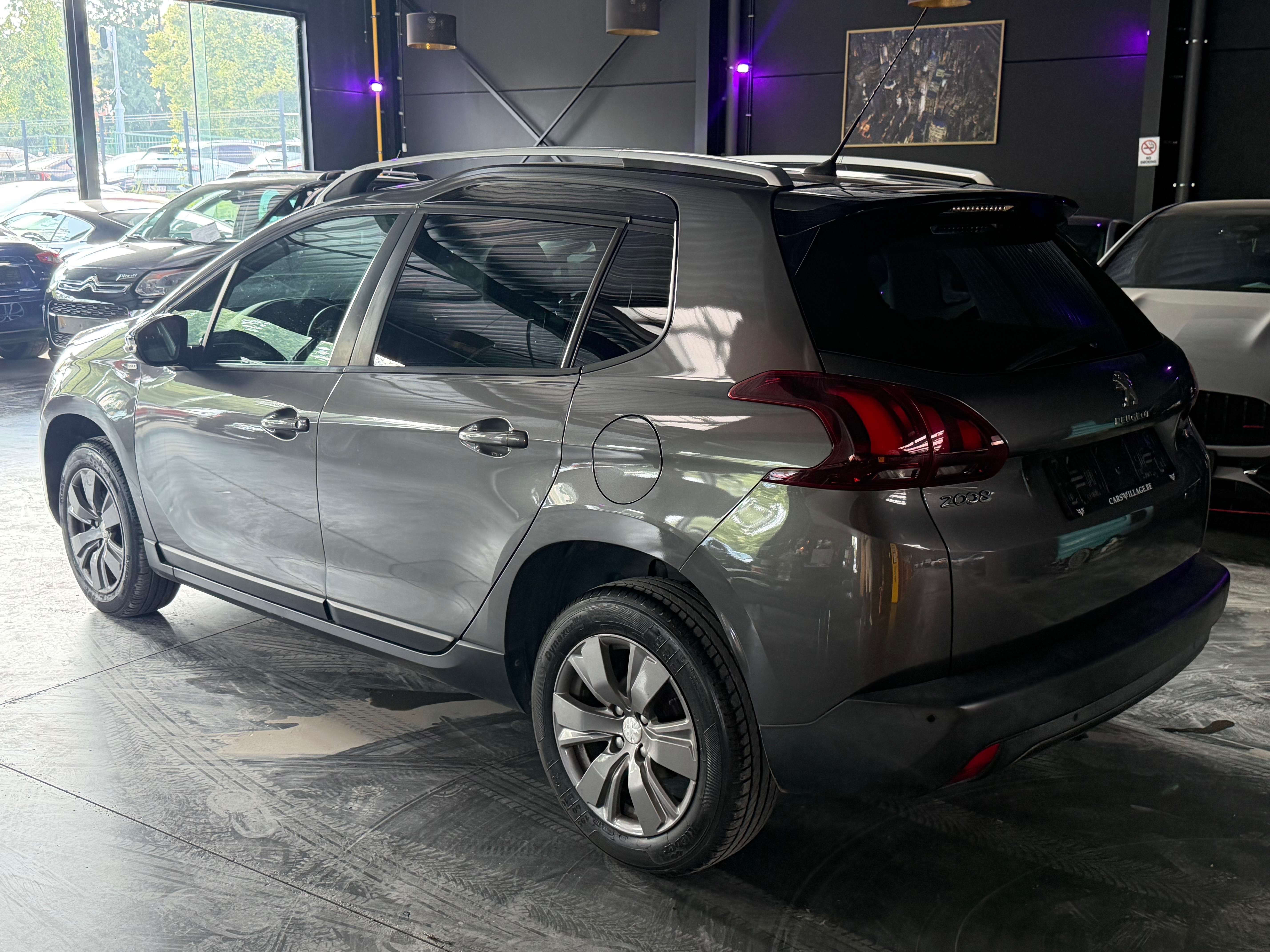 Peugeot 2008 2008 1.2i  Style/12 mois de garantie