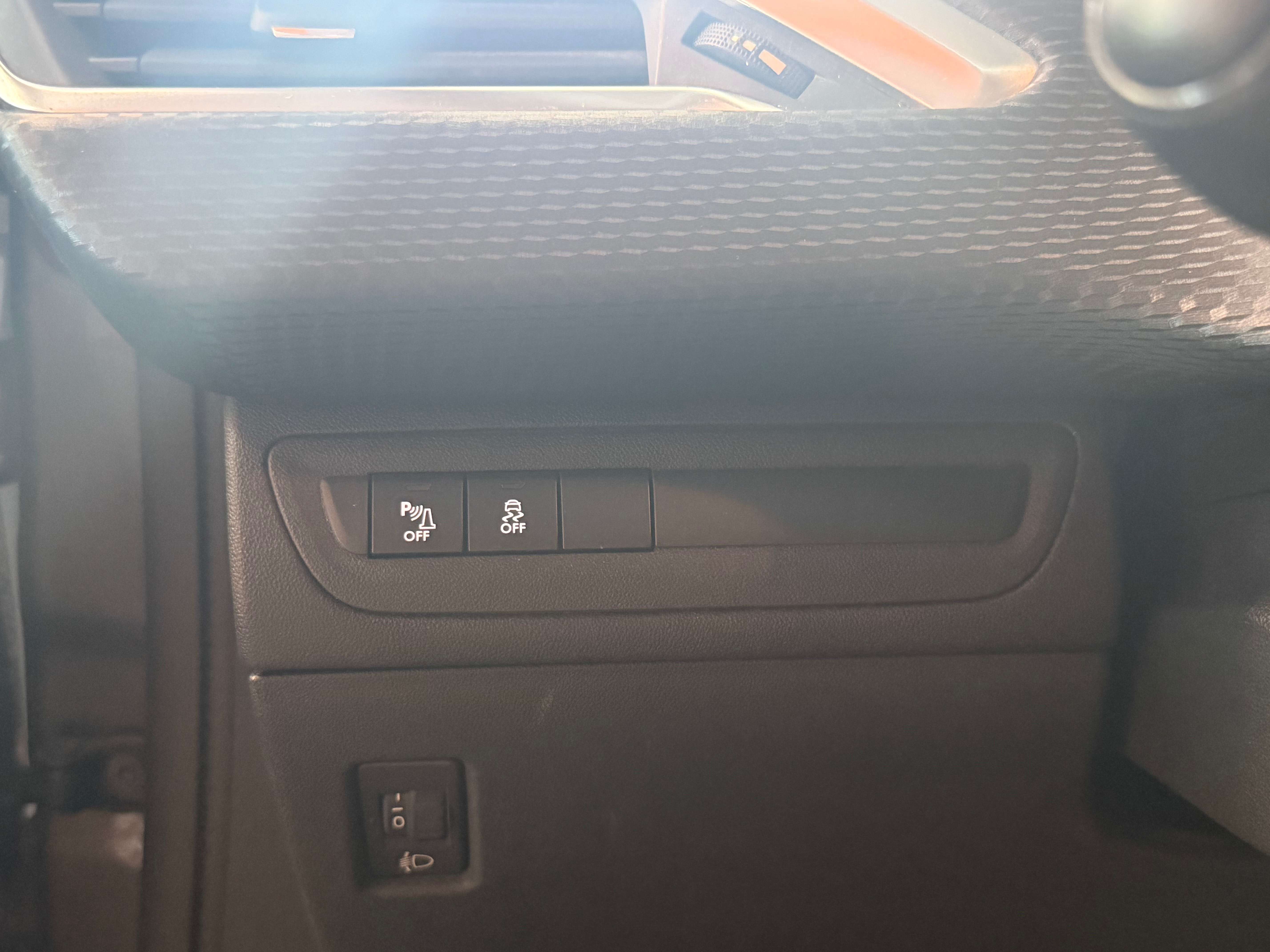 Peugeot 2008 2008 1.2i  Style/12 mois de garantie