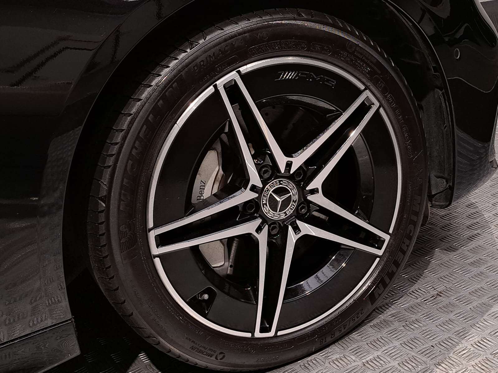Mercedes-Benz C 300 de PHEV AMG Line (230 kW)