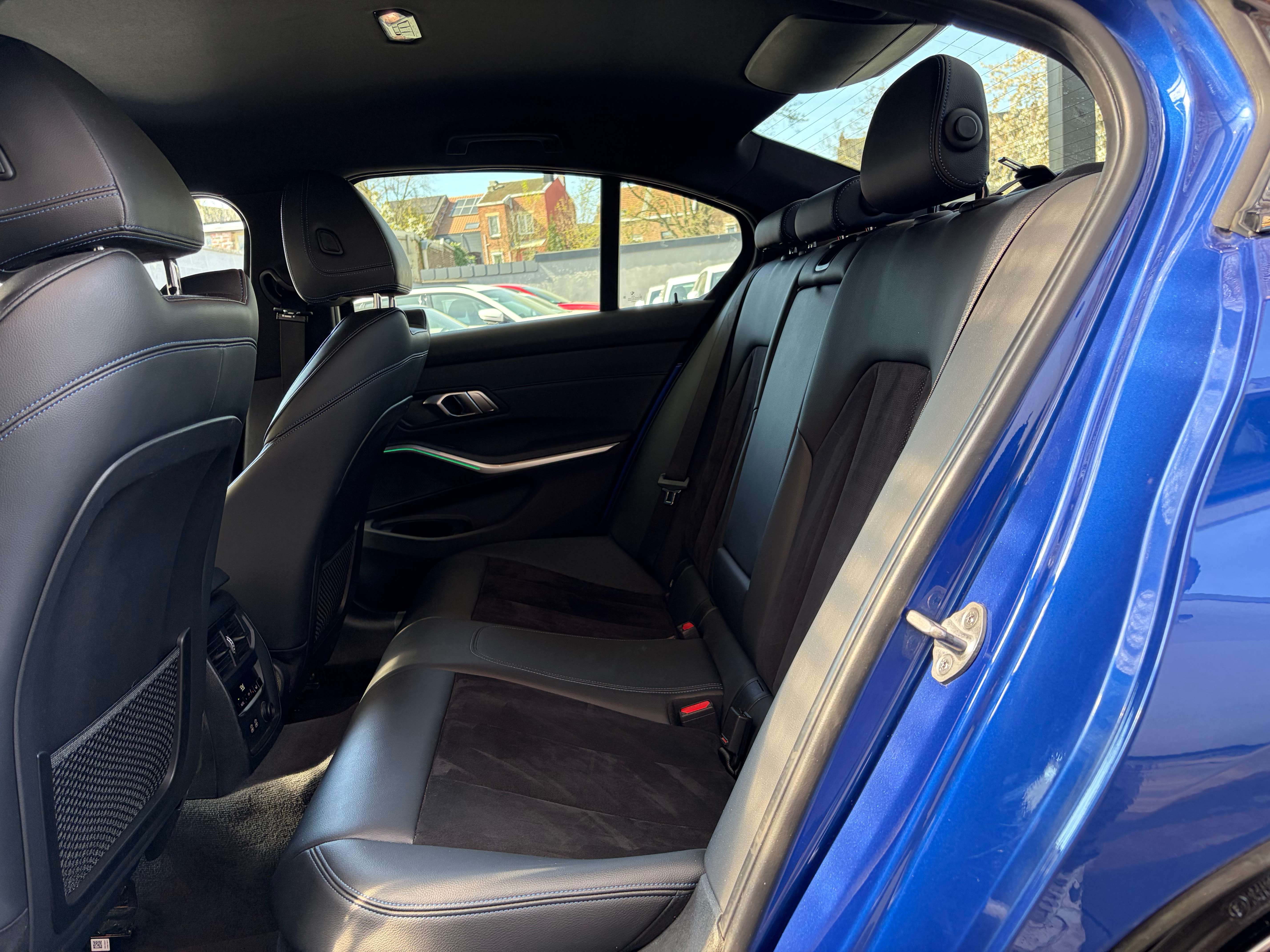 BMW 318 BMW 318dA Pack M