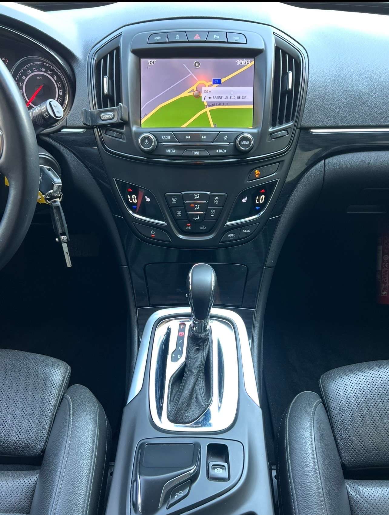 Opel Insignia Sports Tourer 2.0 CDTi ECOTEC 4x4 + CAMÉRA+ NAVI+ CUIR