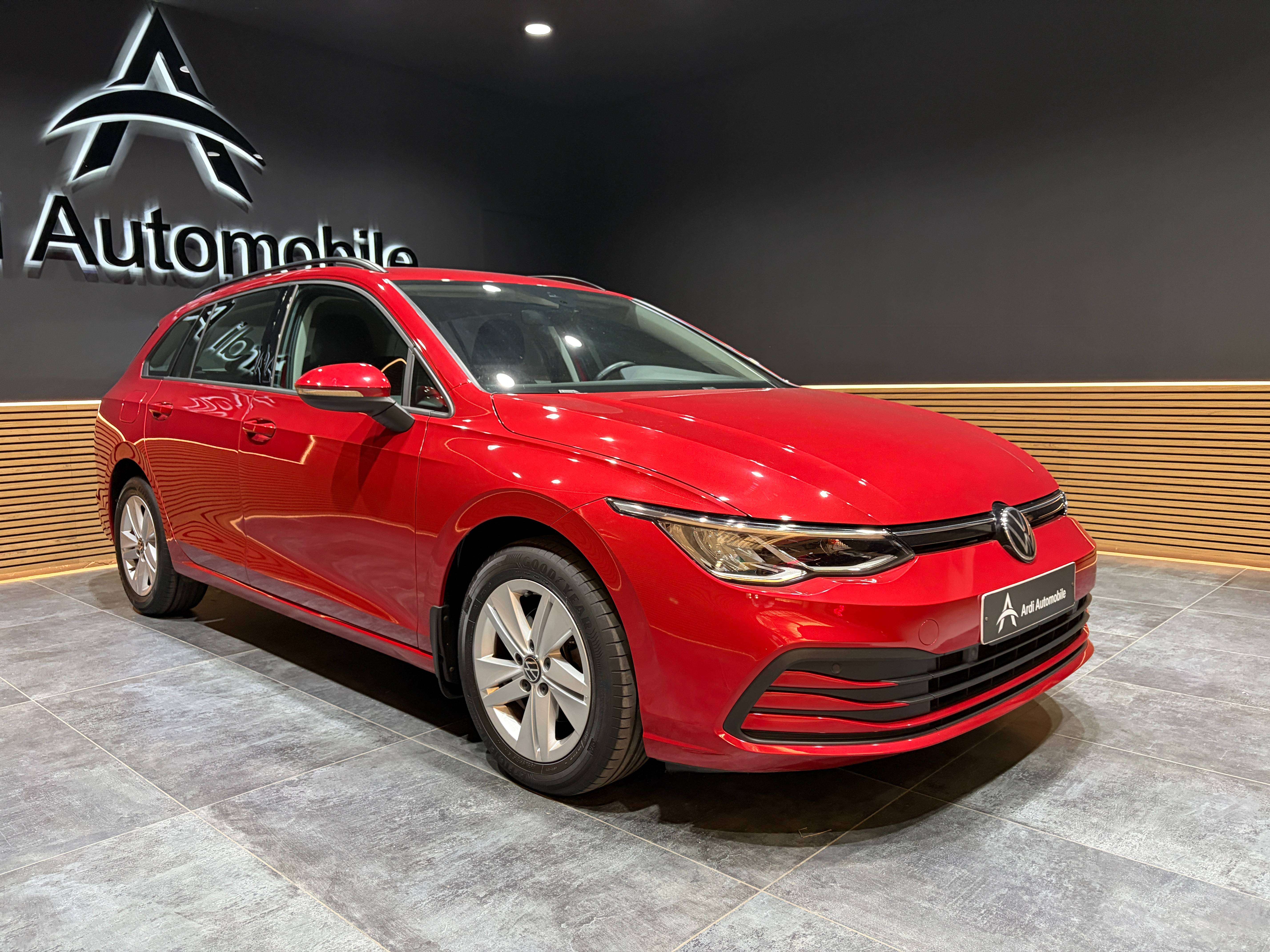 Volkswagen Golf VARIANT 1.0 eTSI DSG *CARPLAY*SIEGE CHAUFF*LED*GARANTIE*