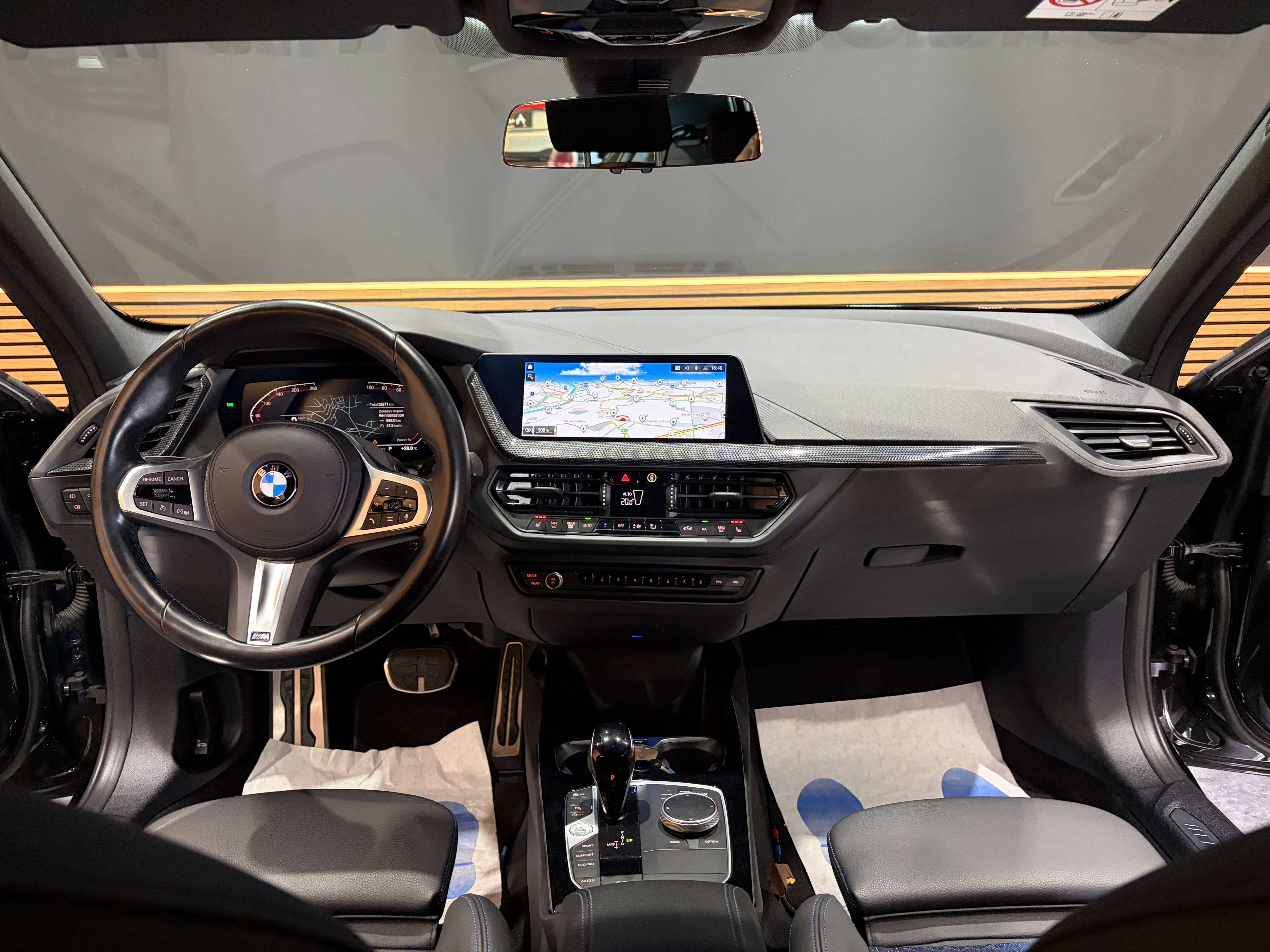 BMW 116 iA *38 000KM*PACK M*LED AMBIANCE*CARPLAY*GARANTIE*