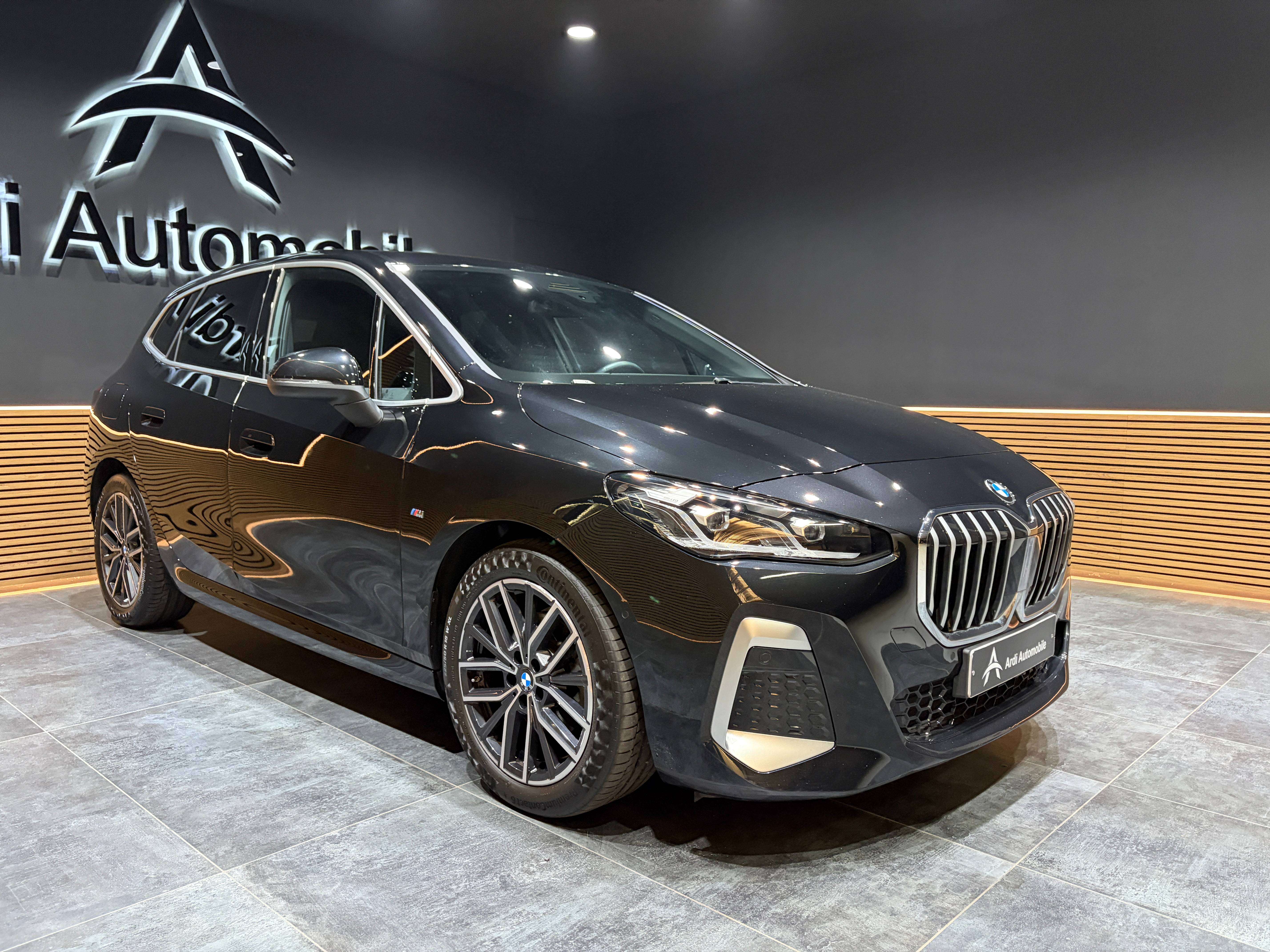 BMW 218 iA Active Tourer *PACK M*CARPLAY*CAMERA*1ER PROPRIO*GARANTIE*