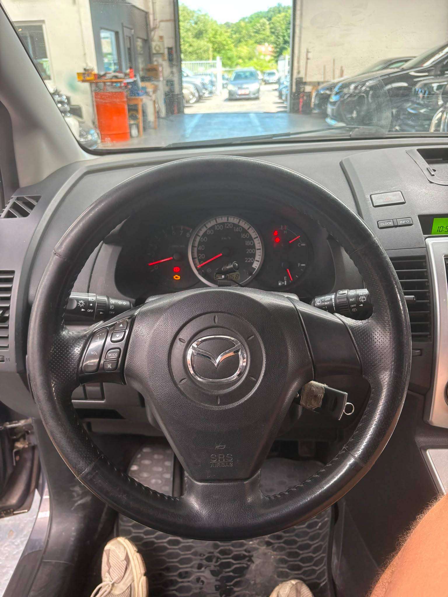 Mazda 5 7 places/2.0 Fuel/Airco/Export