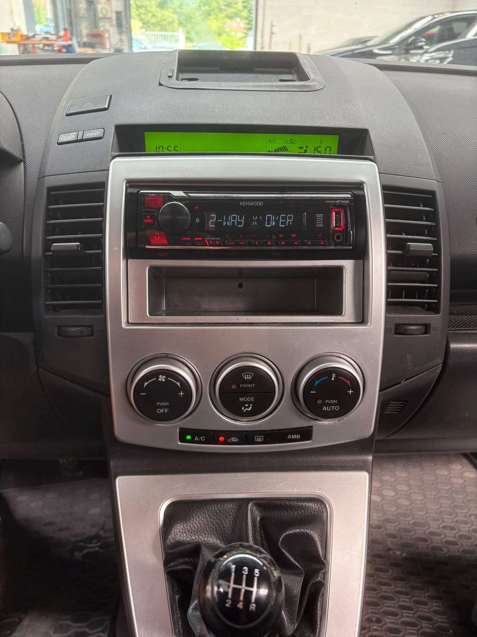 Mazda 5 7 places/2.0 Fuel/Airco/Export