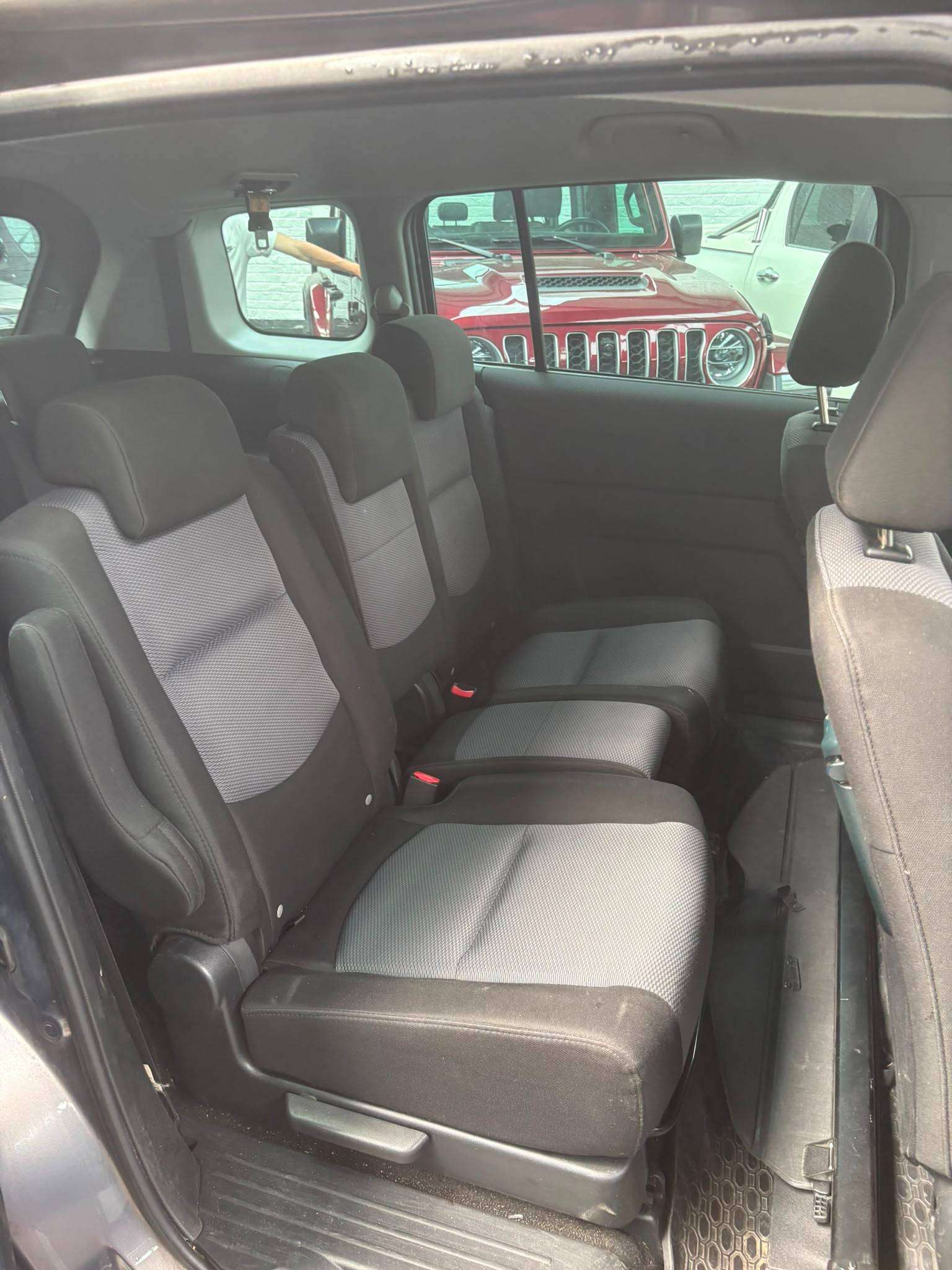 Mazda 5 7 places/2.0 Fuel/Airco/Export